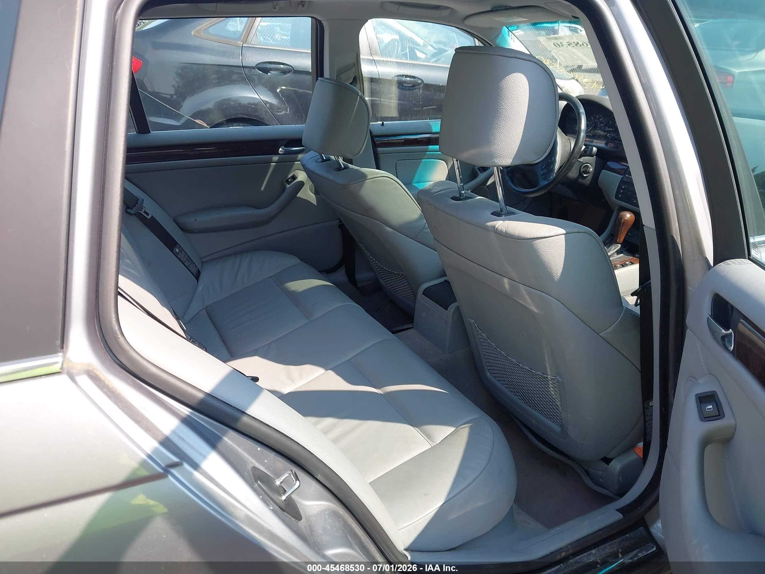 2004 Bmw 325it   Silver vin: WBAEN33494PC13520