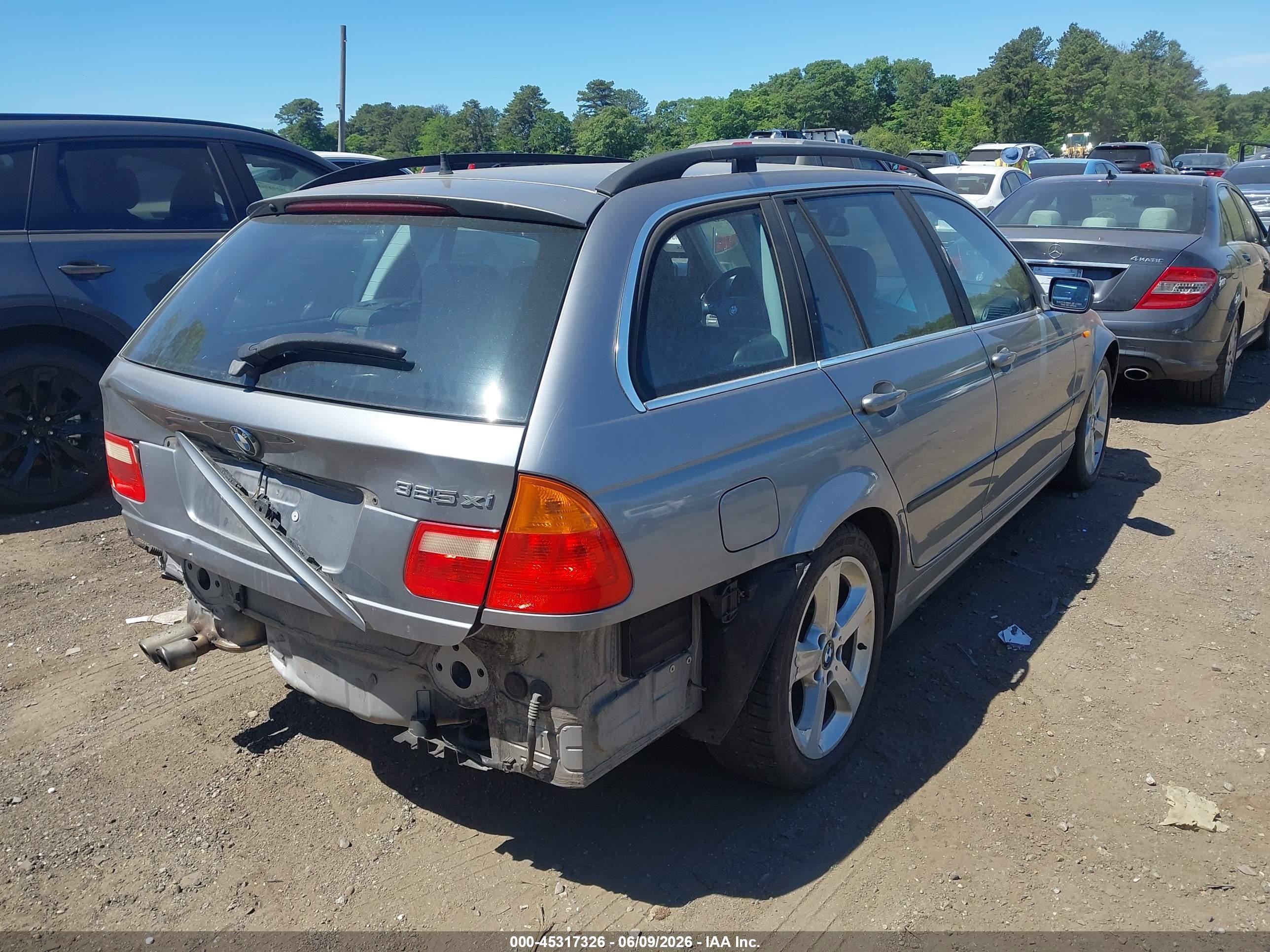 2004 Bmw 325xit   Gray vin: WBAEP33434PF04122