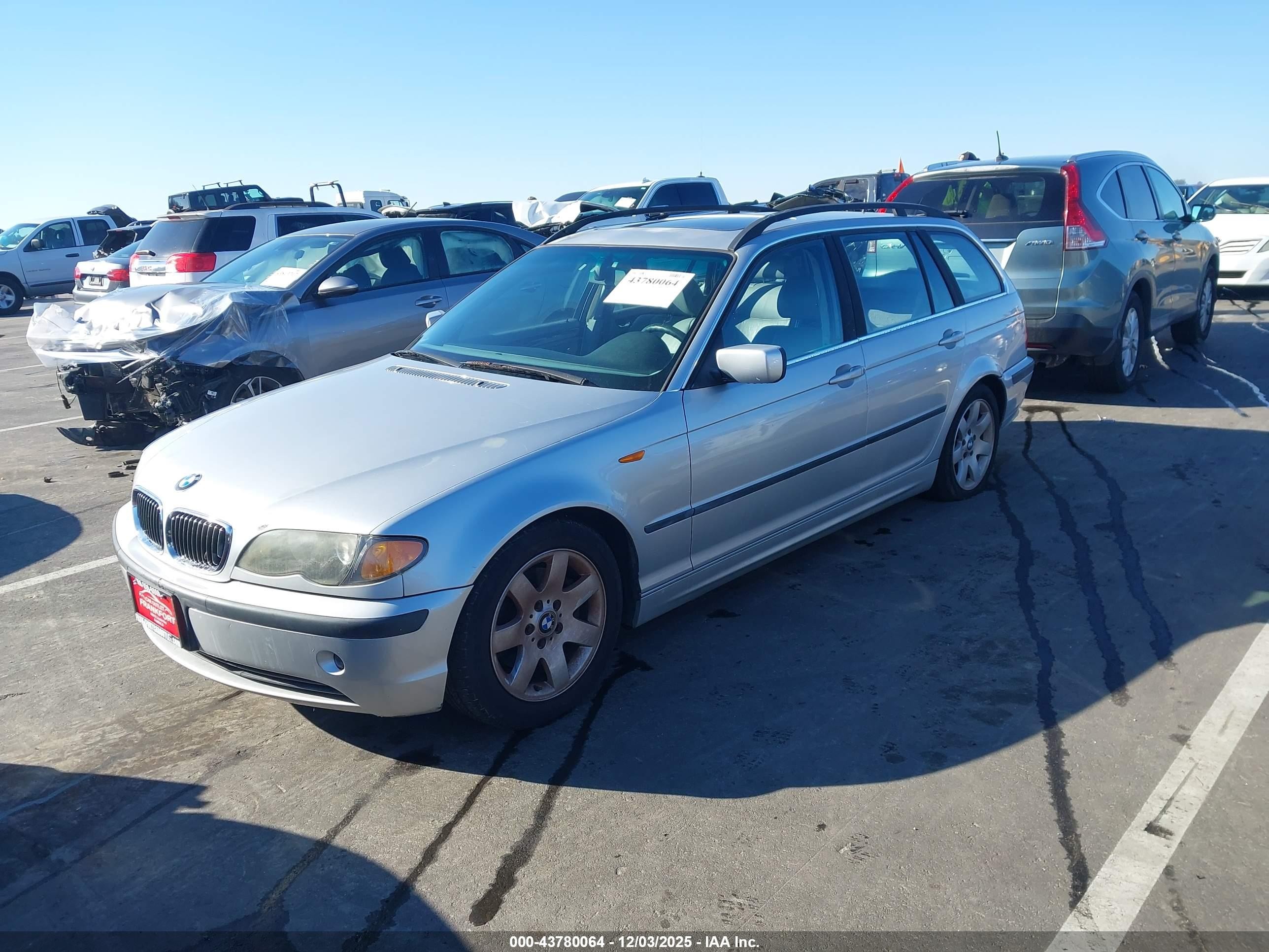 2002 Bmw 325xit   Silver vin: WBAEP33442PF01145
