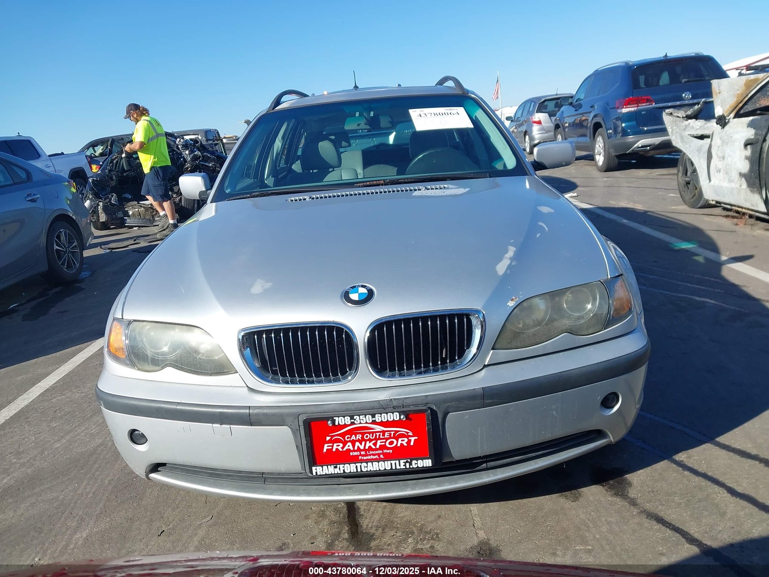 2002 Bmw 325xit   Silver vin: WBAEP33442PF01145