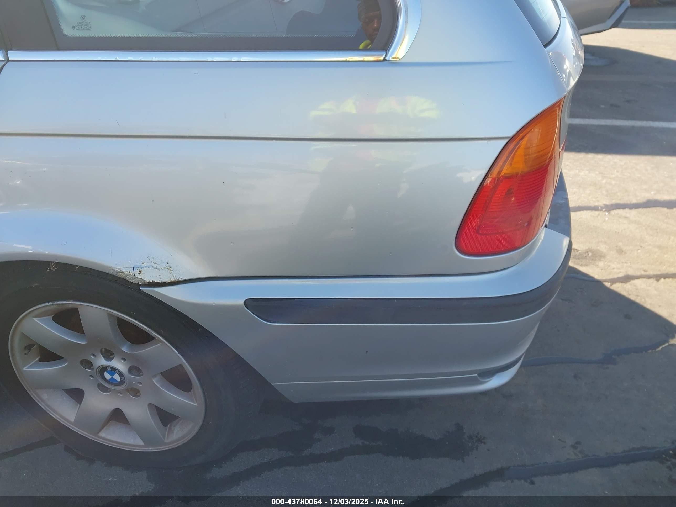 2002 Bmw 325xit   Silver vin: WBAEP33442PF01145