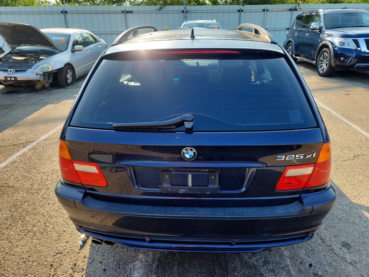 2003 Bmw 325 Xit Blue vin: WBAEP33453PF02953