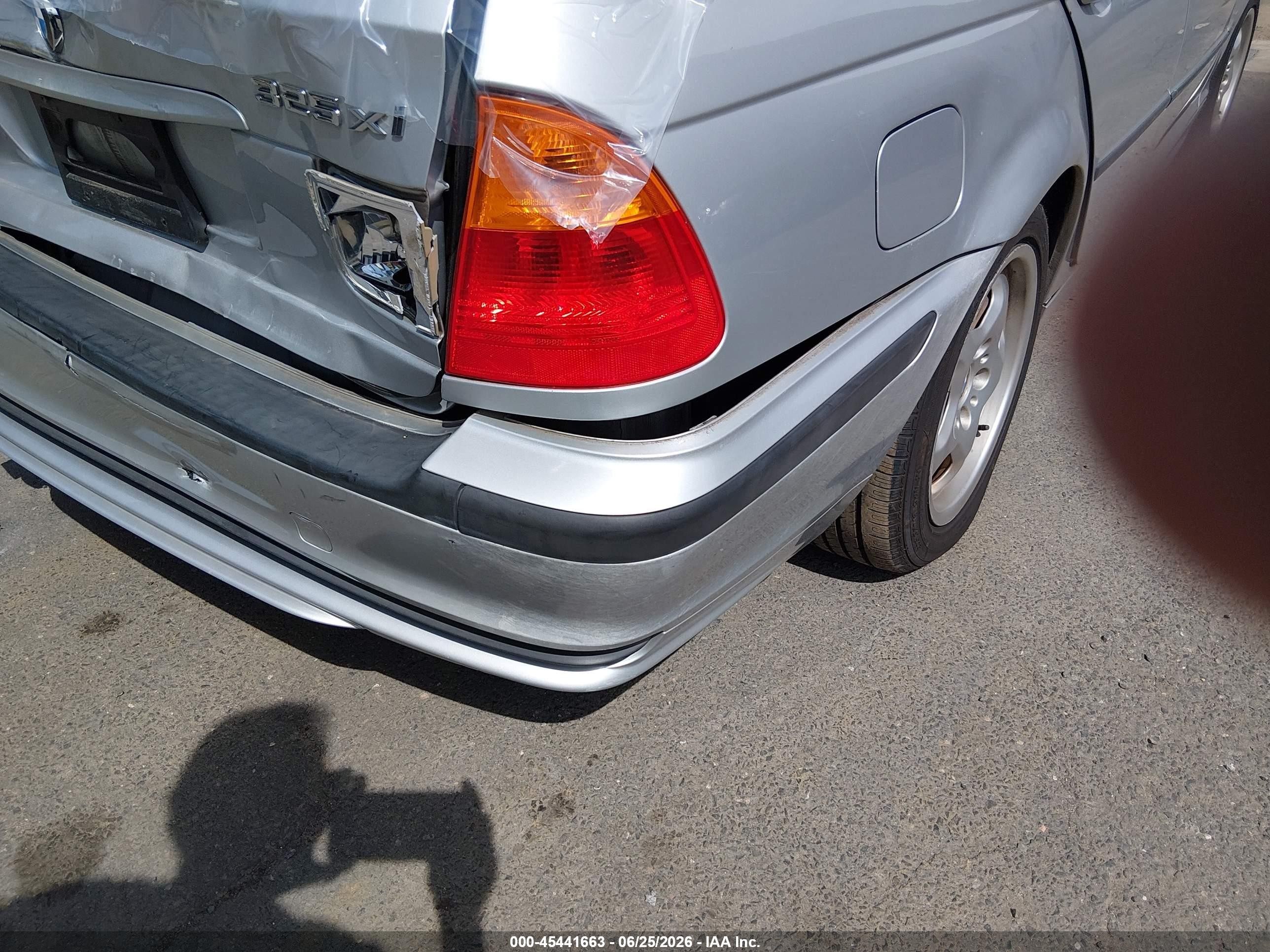 2003 Bmw 325xit   Silver vin: WBAEP33483PF01585