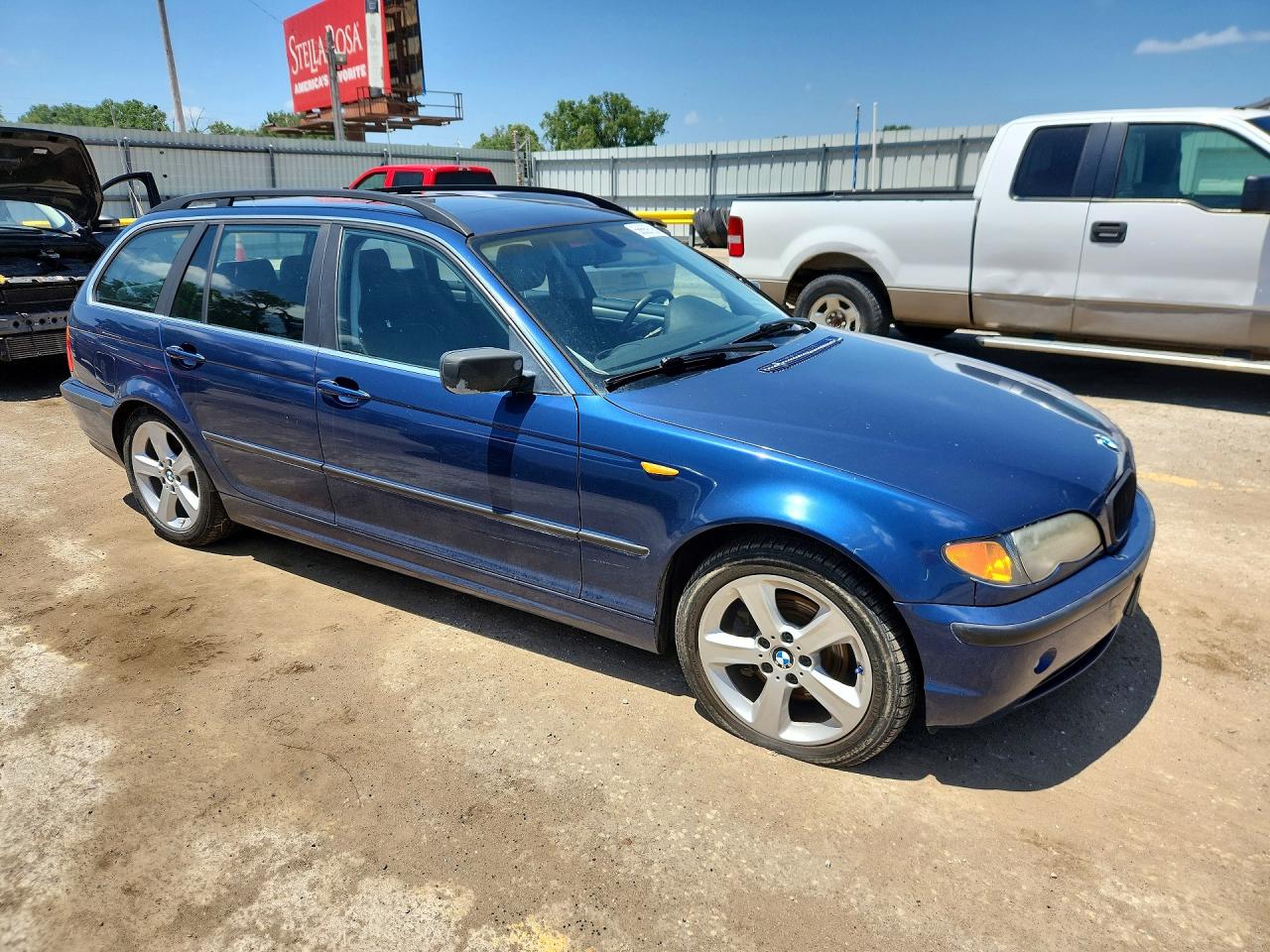 2004 Bmw 325 Xit Blue vin: WBAEP33484PF03547