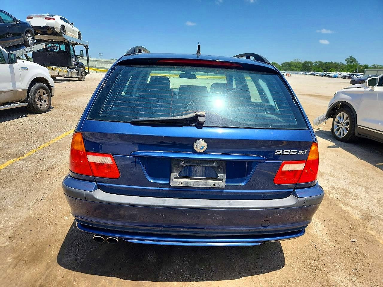 2004 Bmw 325 Xit Blue vin: WBAEP33484PF03547