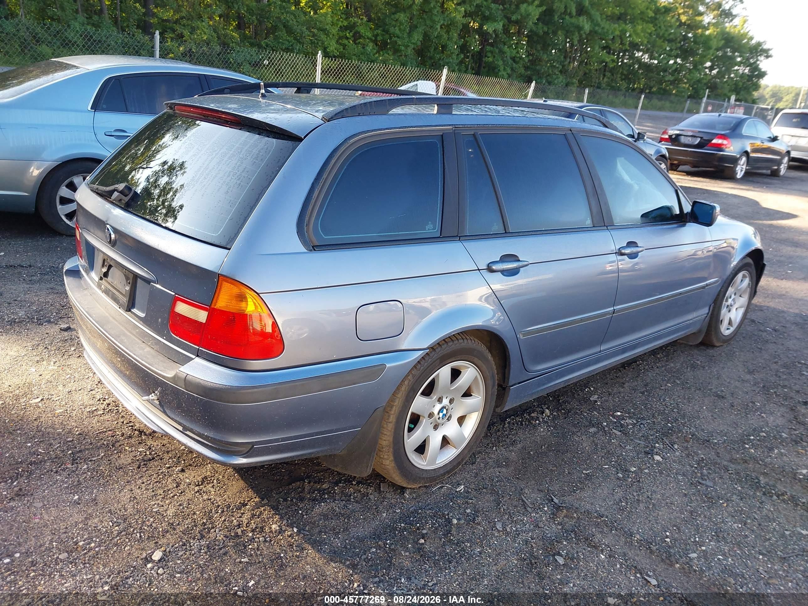 2004 Bmw 325xit   Blue vin: WBAEP33484PF03676