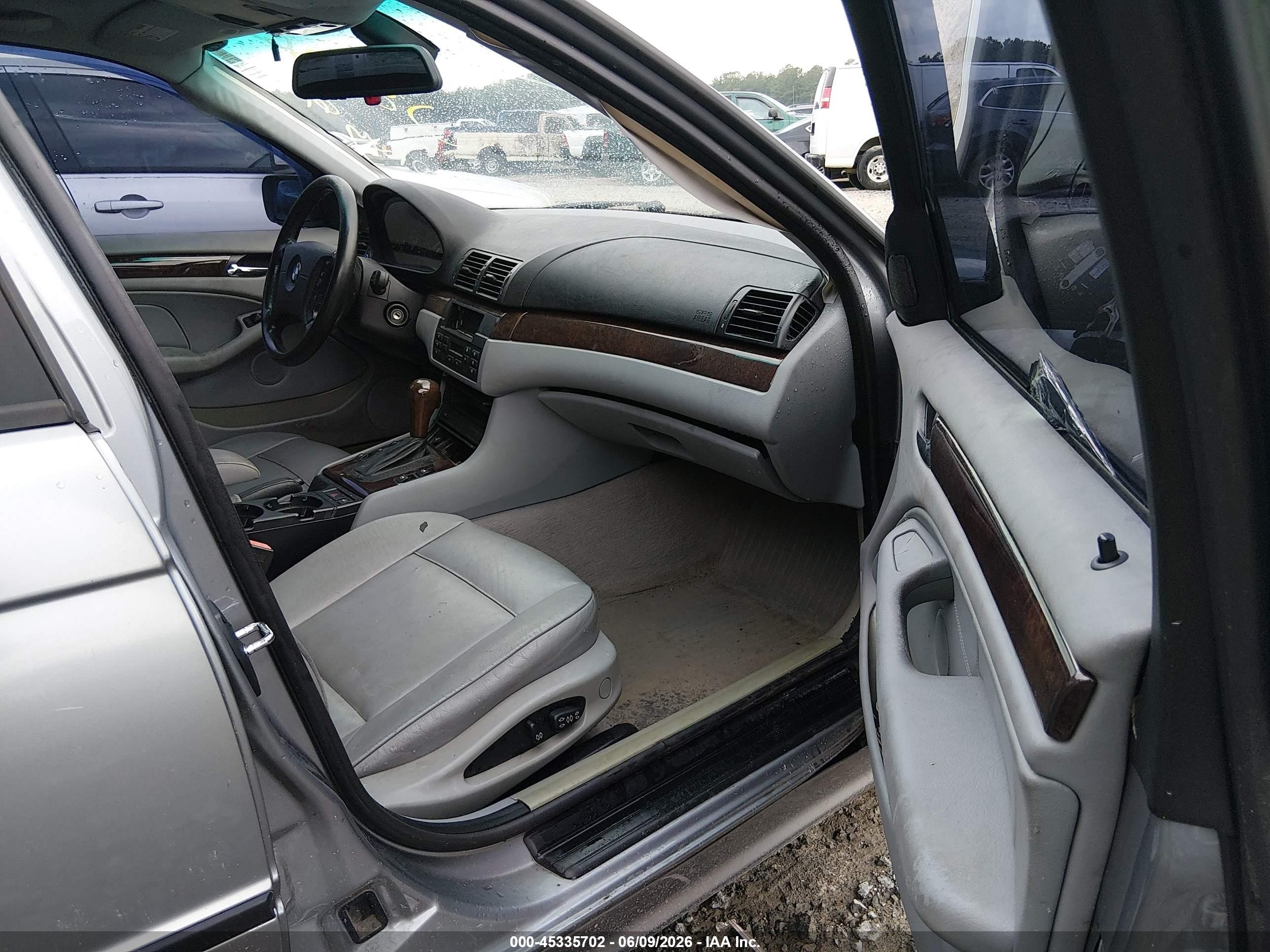 2004 Bmw 325i   Серебряный vin: WBAET37414NJ80862