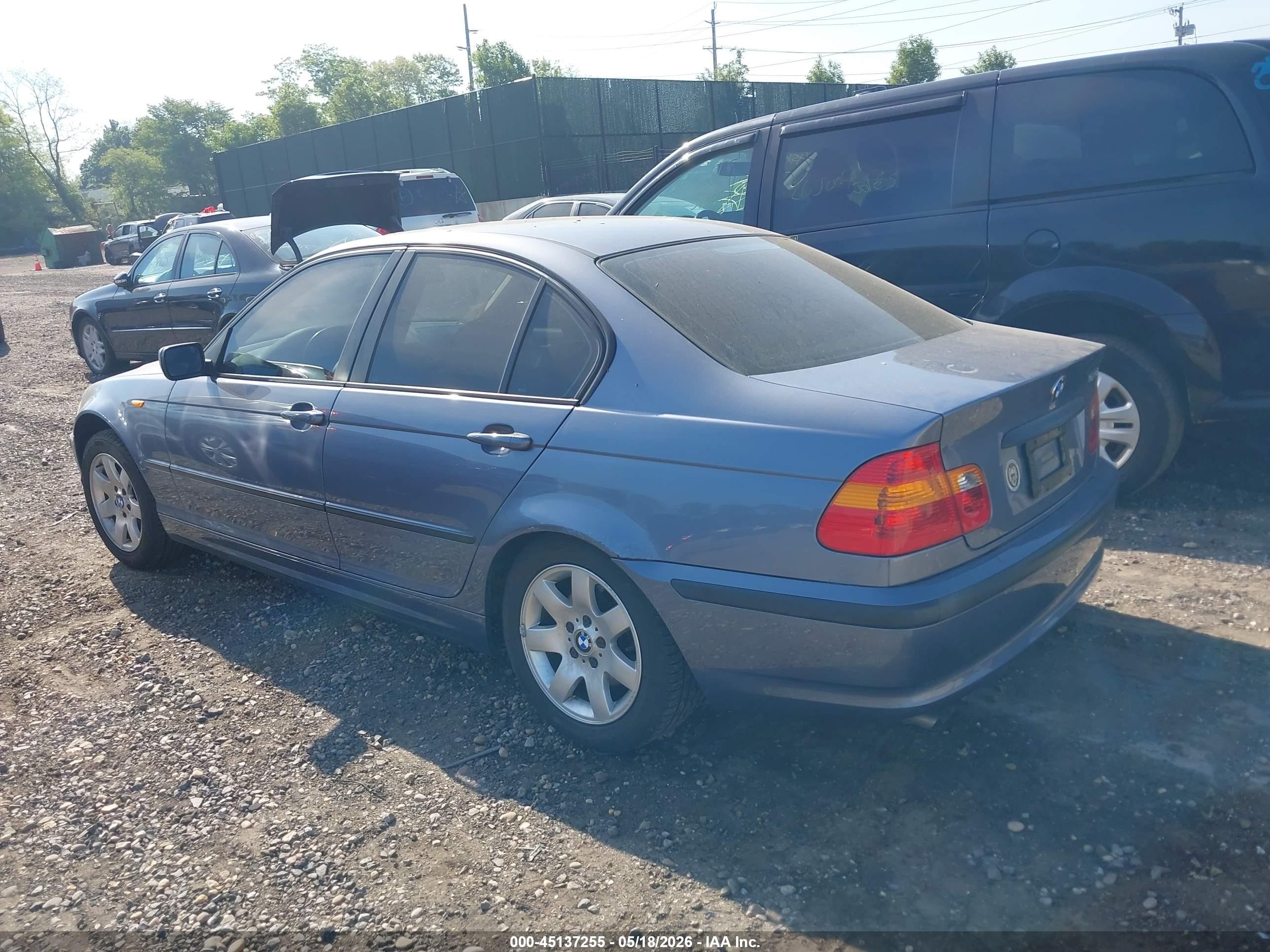 2005 Bmw 325i   Blue vin: WBAET37415NJ90535