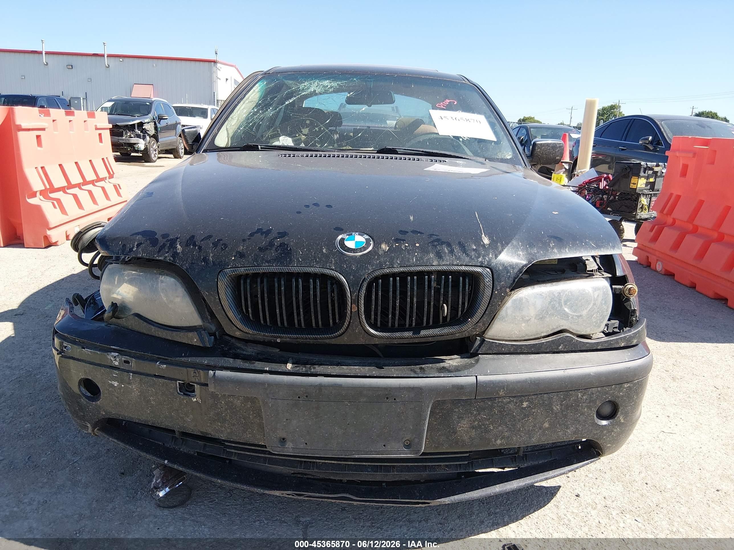 2002 Bmw 325i   Black vin: WBAET37422NG78195