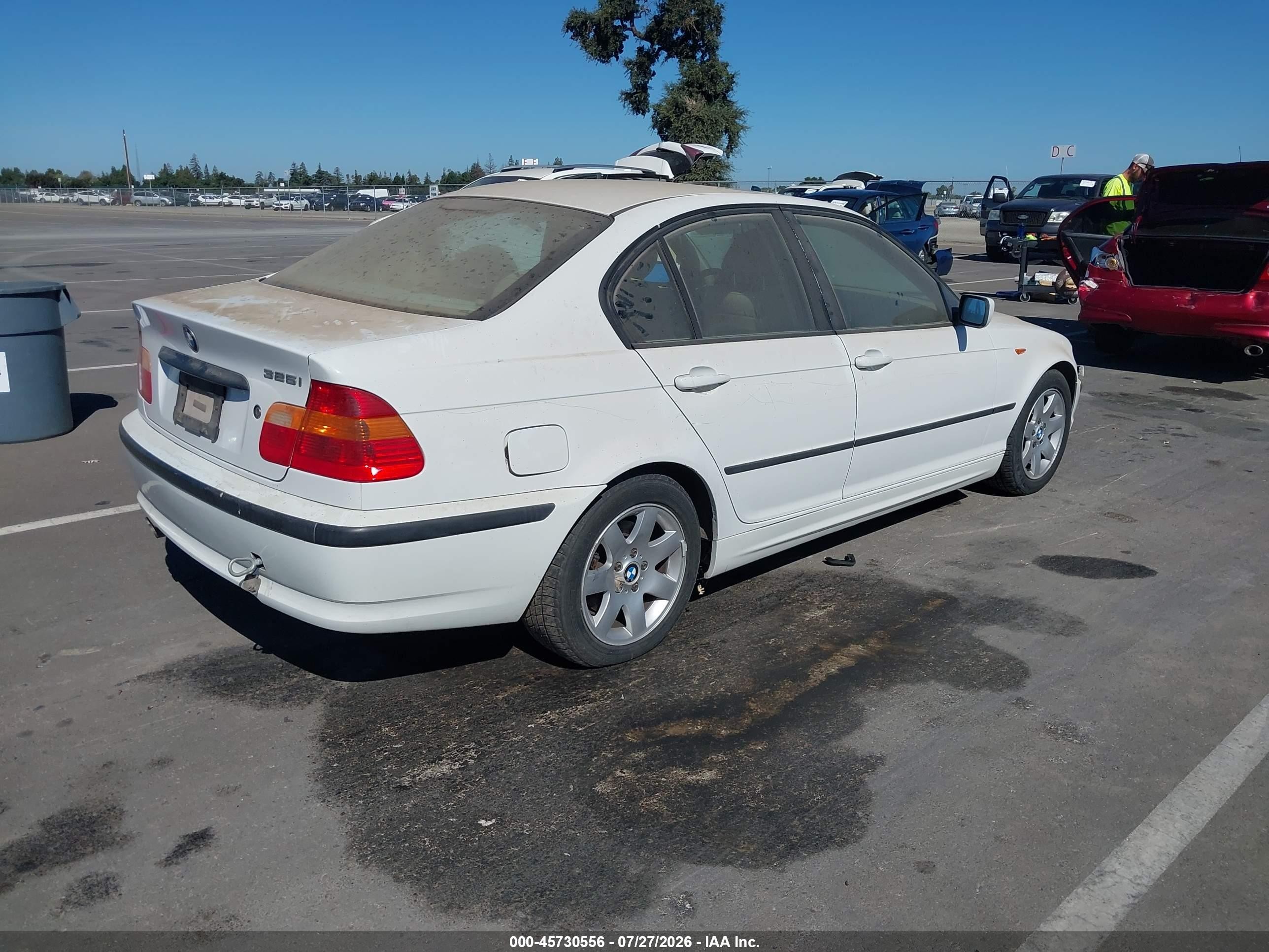 2003 Bmw 325i   White vin: WBAET37423NJ24587