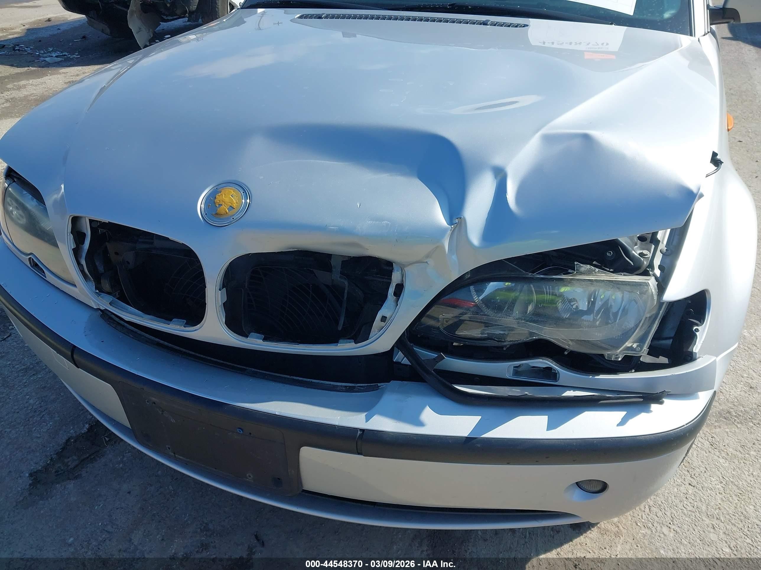 2003 Bmw 325i   Silver vin: WBAET37423NJ29420