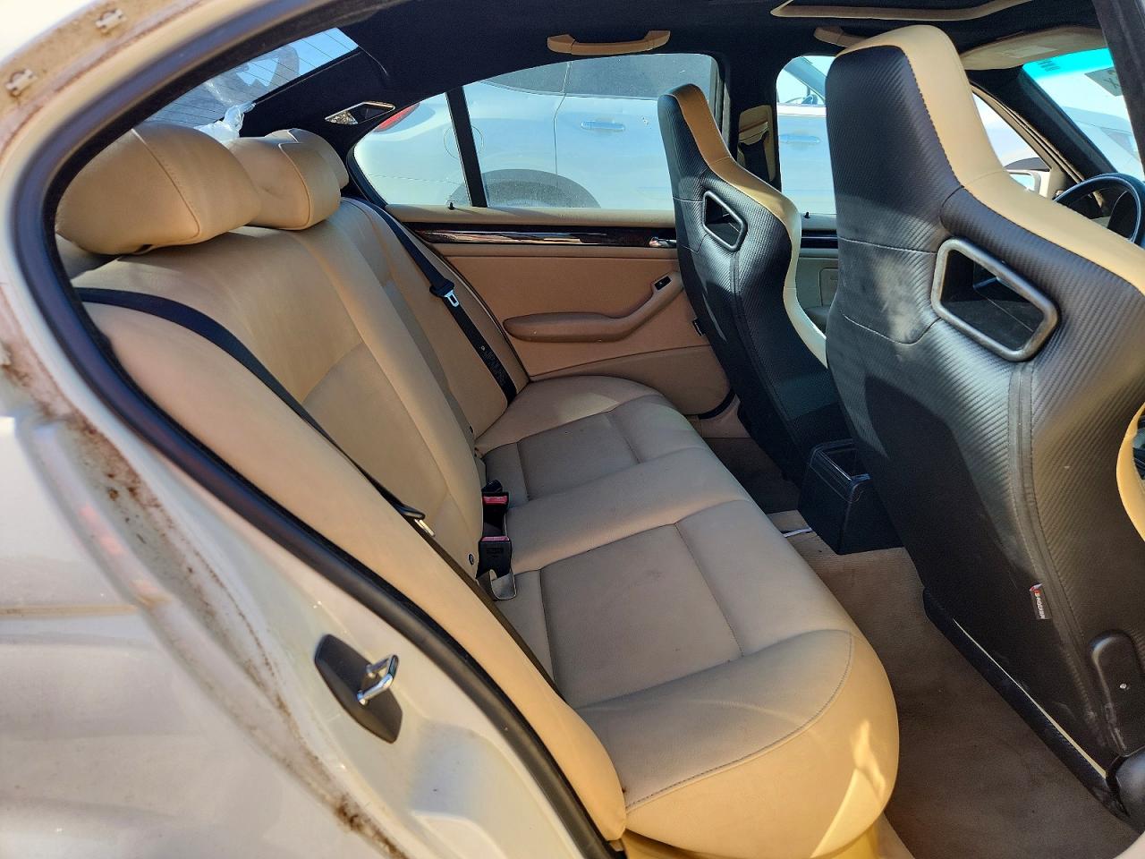 2005 Bmw 325 I Белый vin: WBAET37425NJ85442