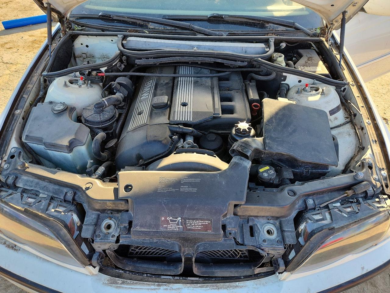 2005 Bmw 325 I Белый vin: WBAET37425NJ85442