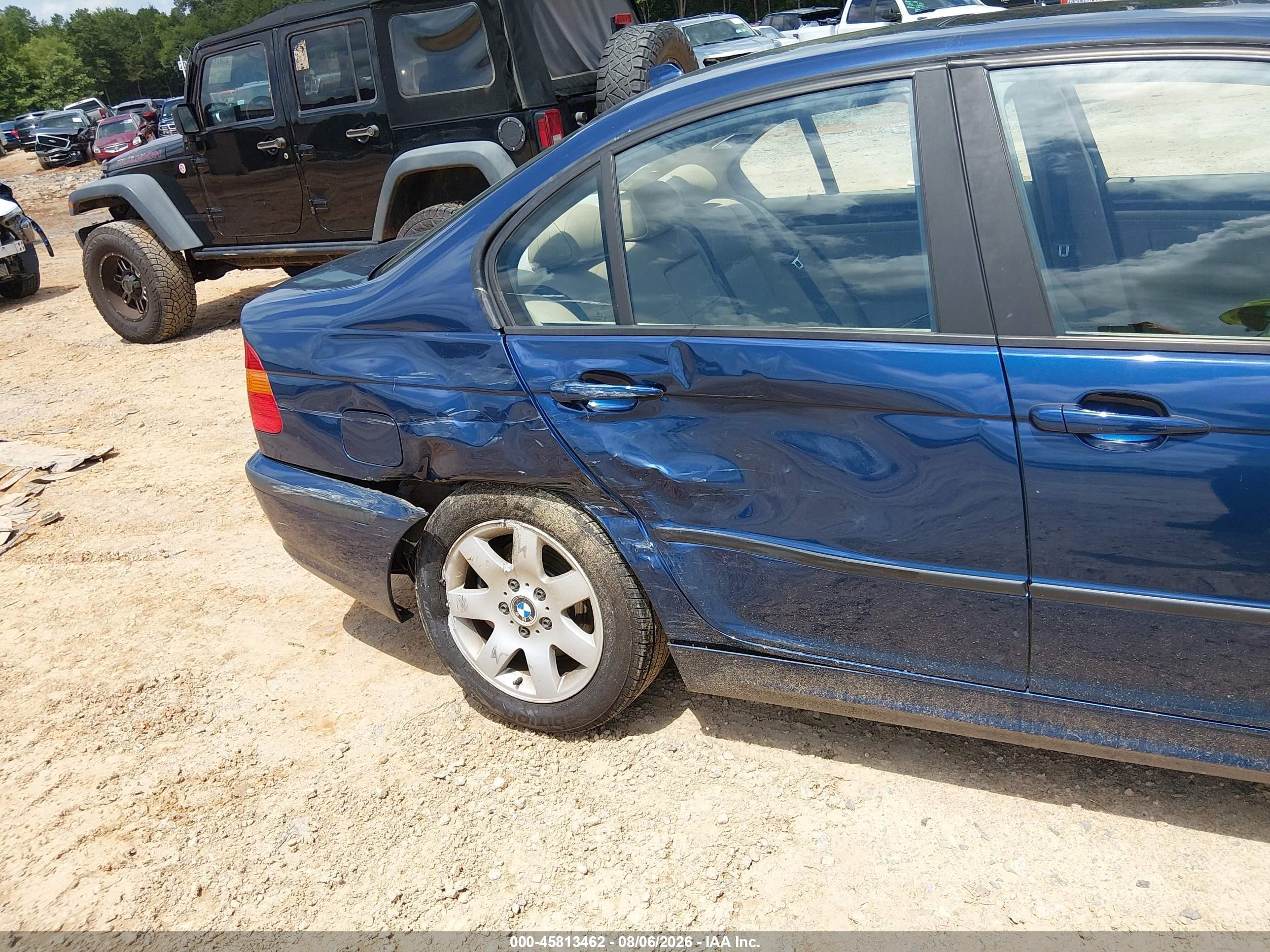 2004 Bmw 325i   Blue vin: WBAET37434NJ82368