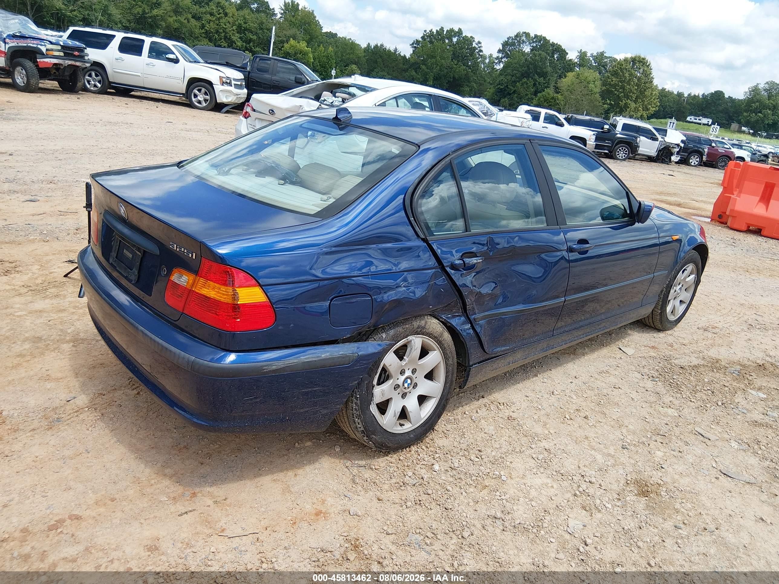 2004 Bmw 325i   Blue vin: WBAET37434NJ82368