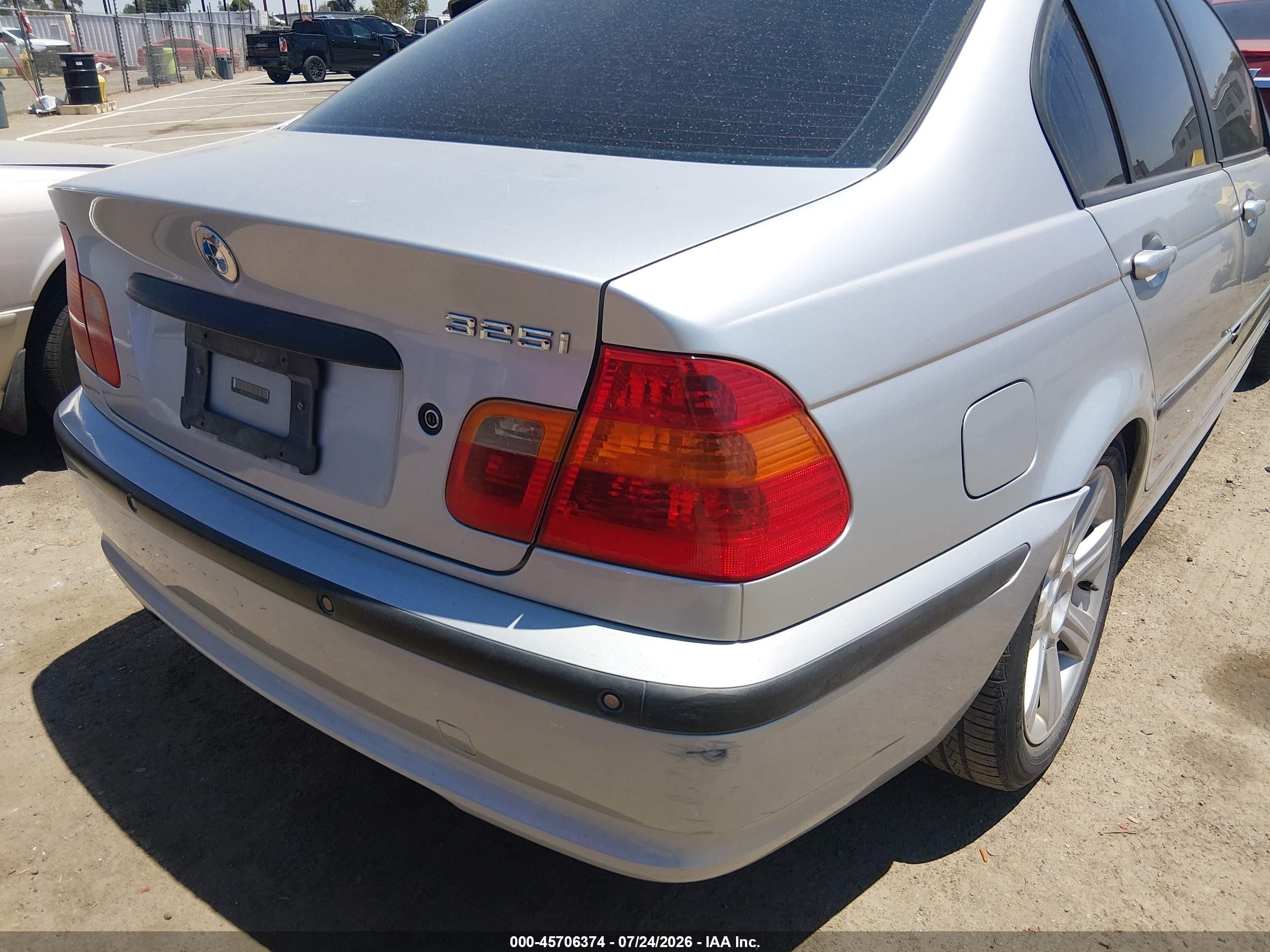 2004 Bmw 325i Silver vin: WBAET37444NJ45796