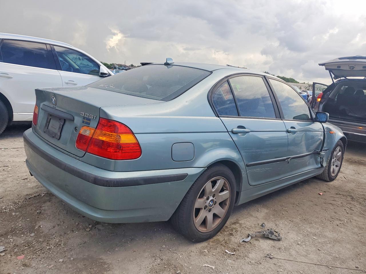 2004 Bmw 325 I Green vin: WBAET37454NJ42387