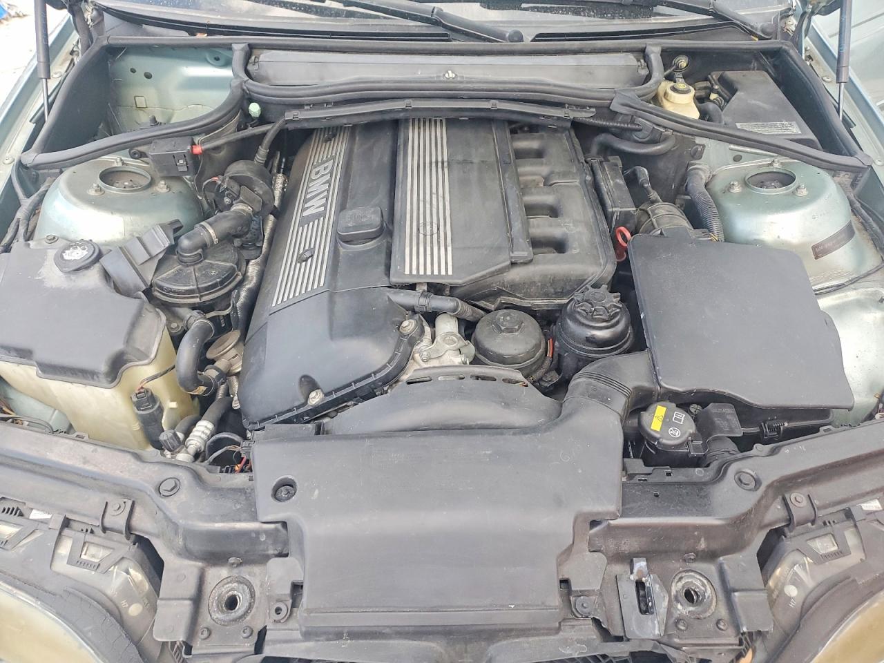 2004 Bmw 325 I Green vin: WBAET37454NJ42387