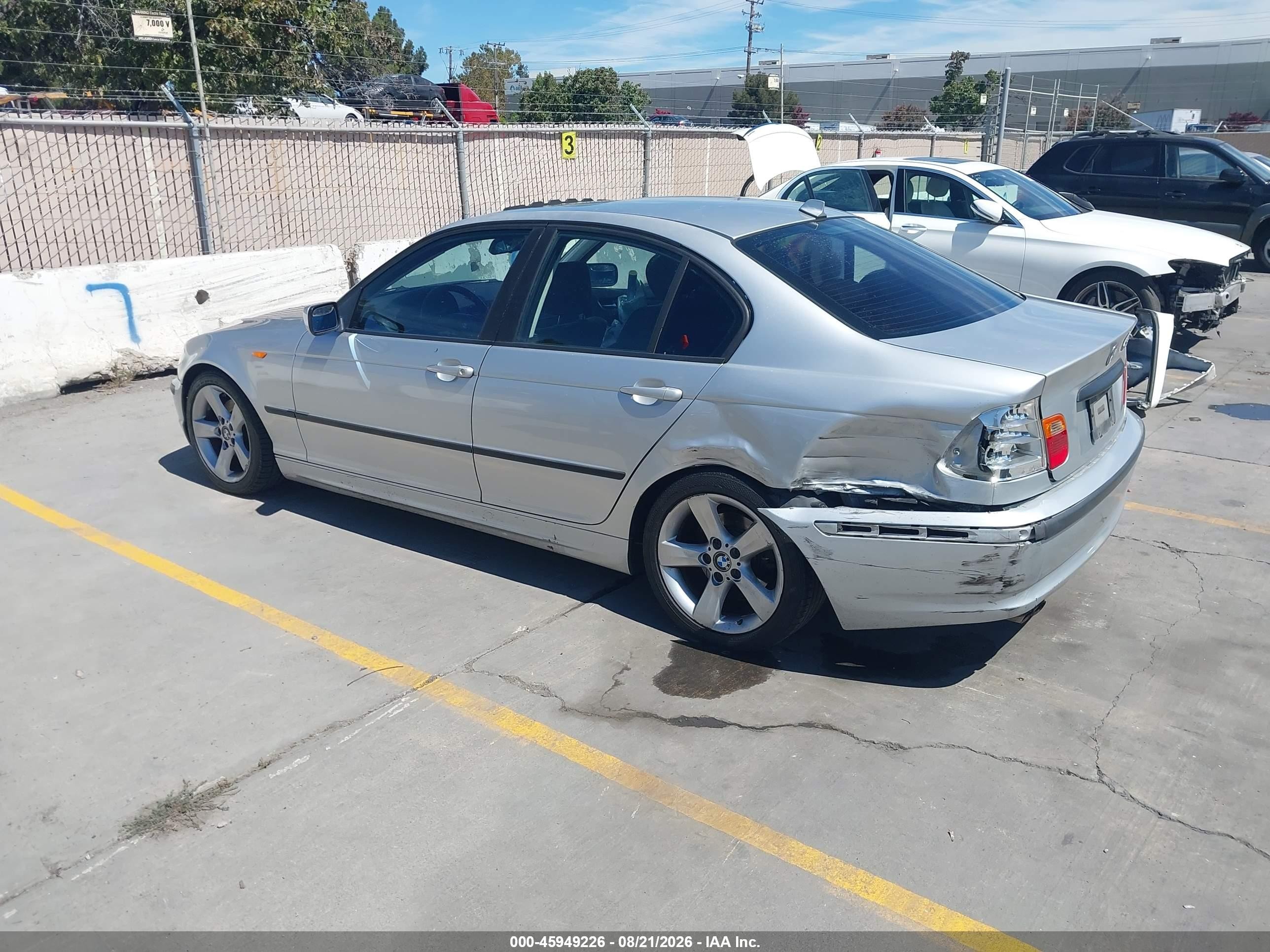 2004 Bmw 325i   Silver vin: WBAET37454NJ83120