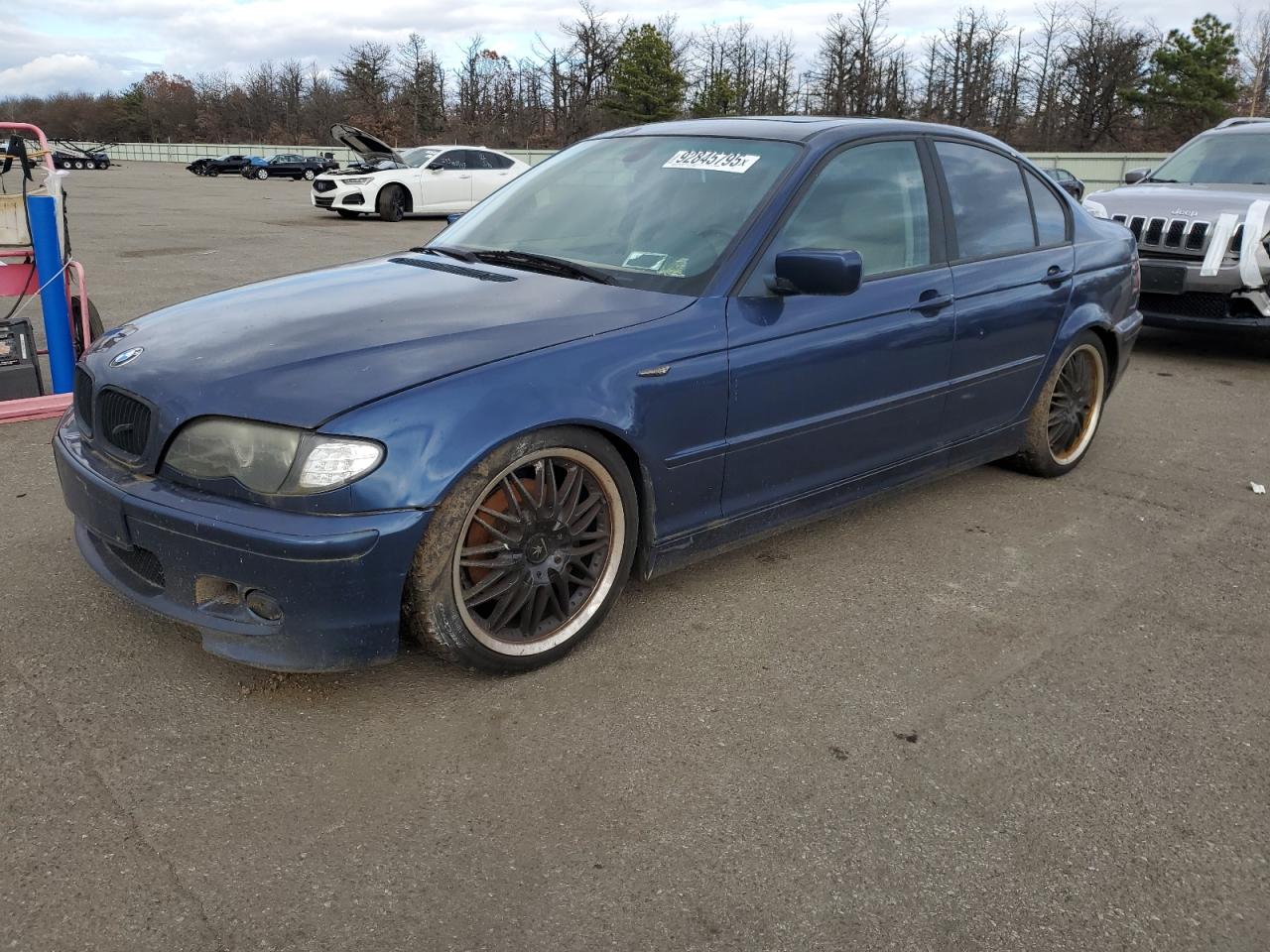 WBAET37463NJ38007