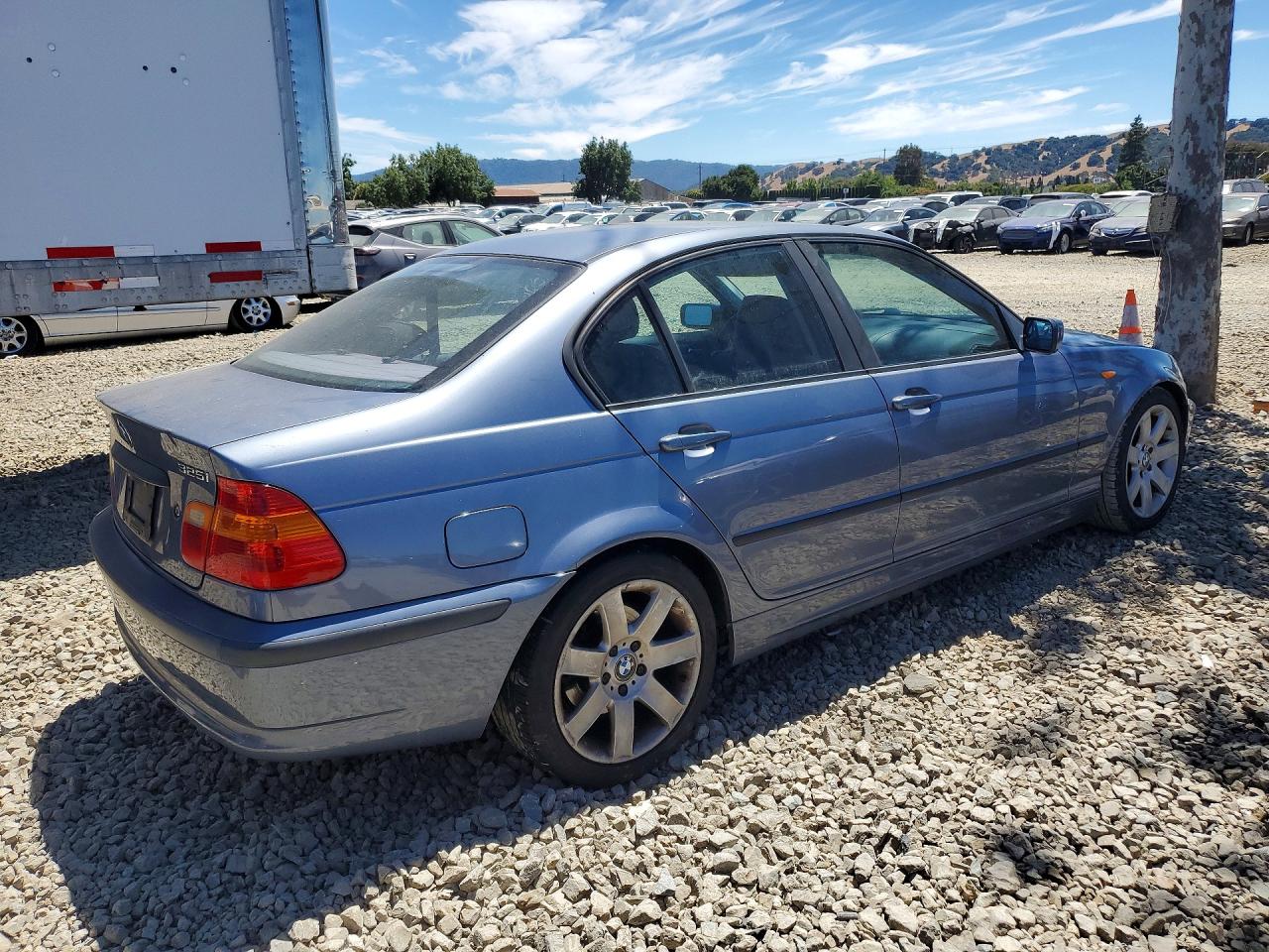 2002 Bmw 325 I Blue vin: WBAET37472NG84929