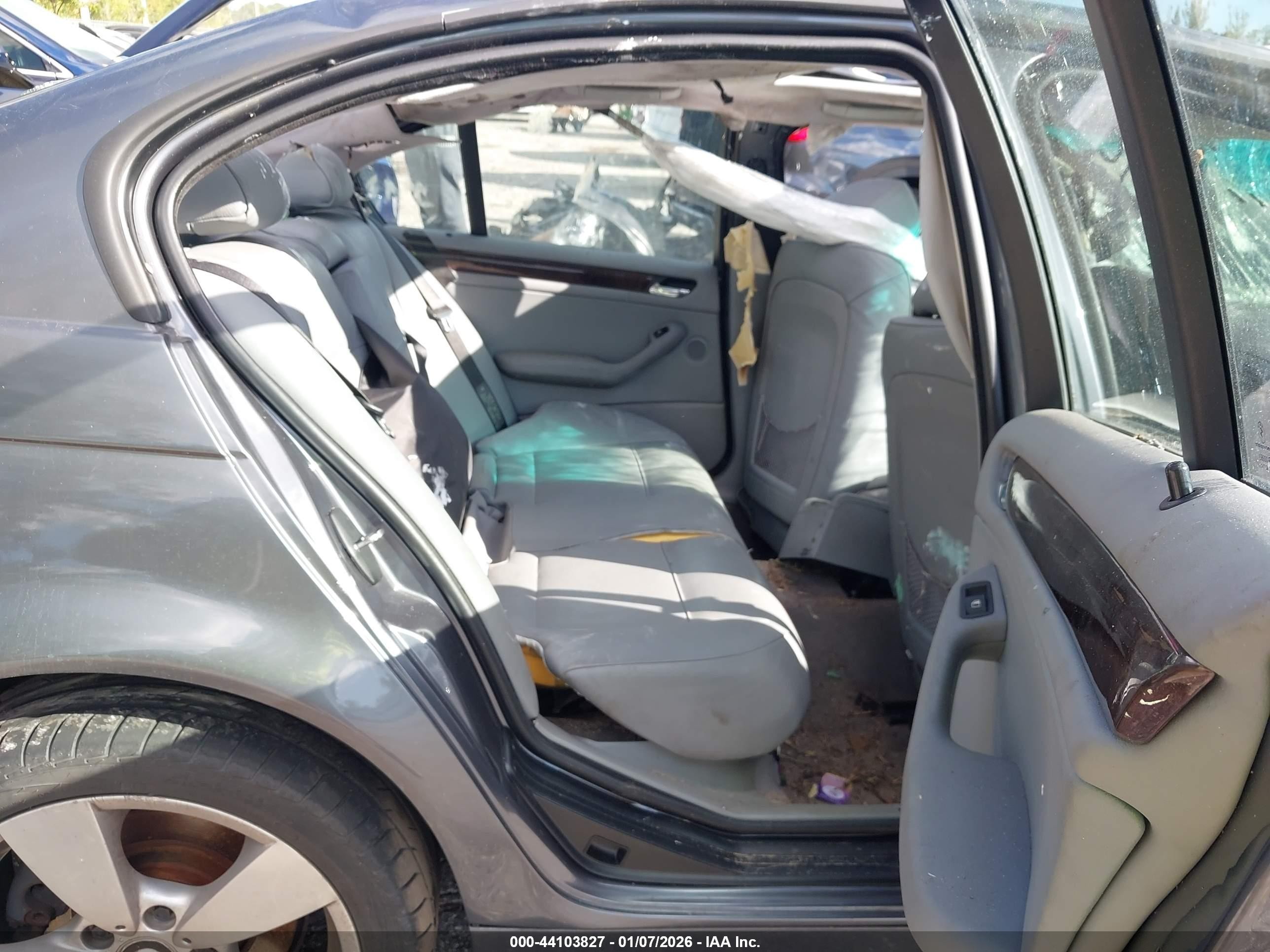 2002 Bmw 325i   Серый vin: WBAET37482NJ18260