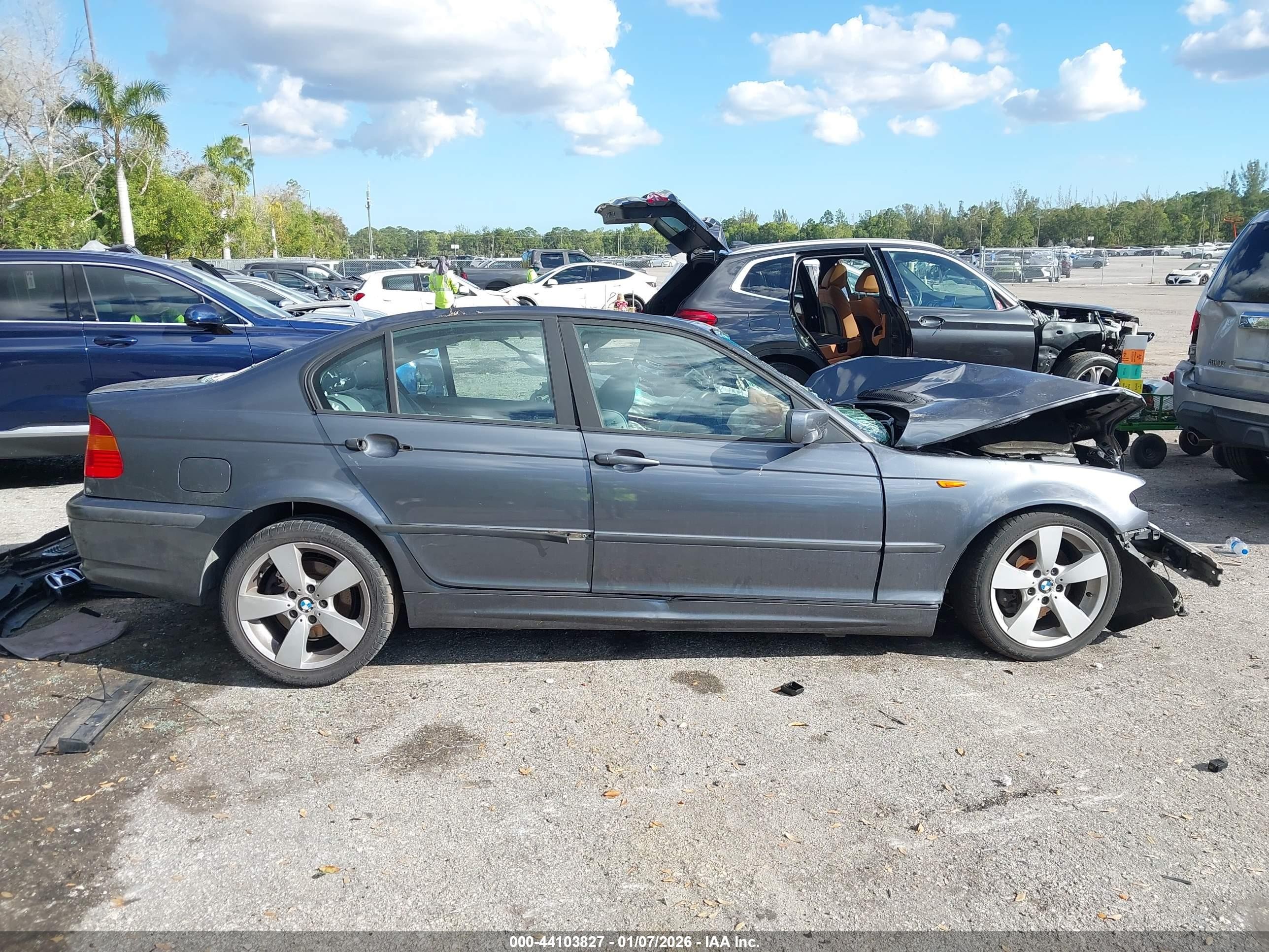 2002 Bmw 325i   Серый vin: WBAET37482NJ18260