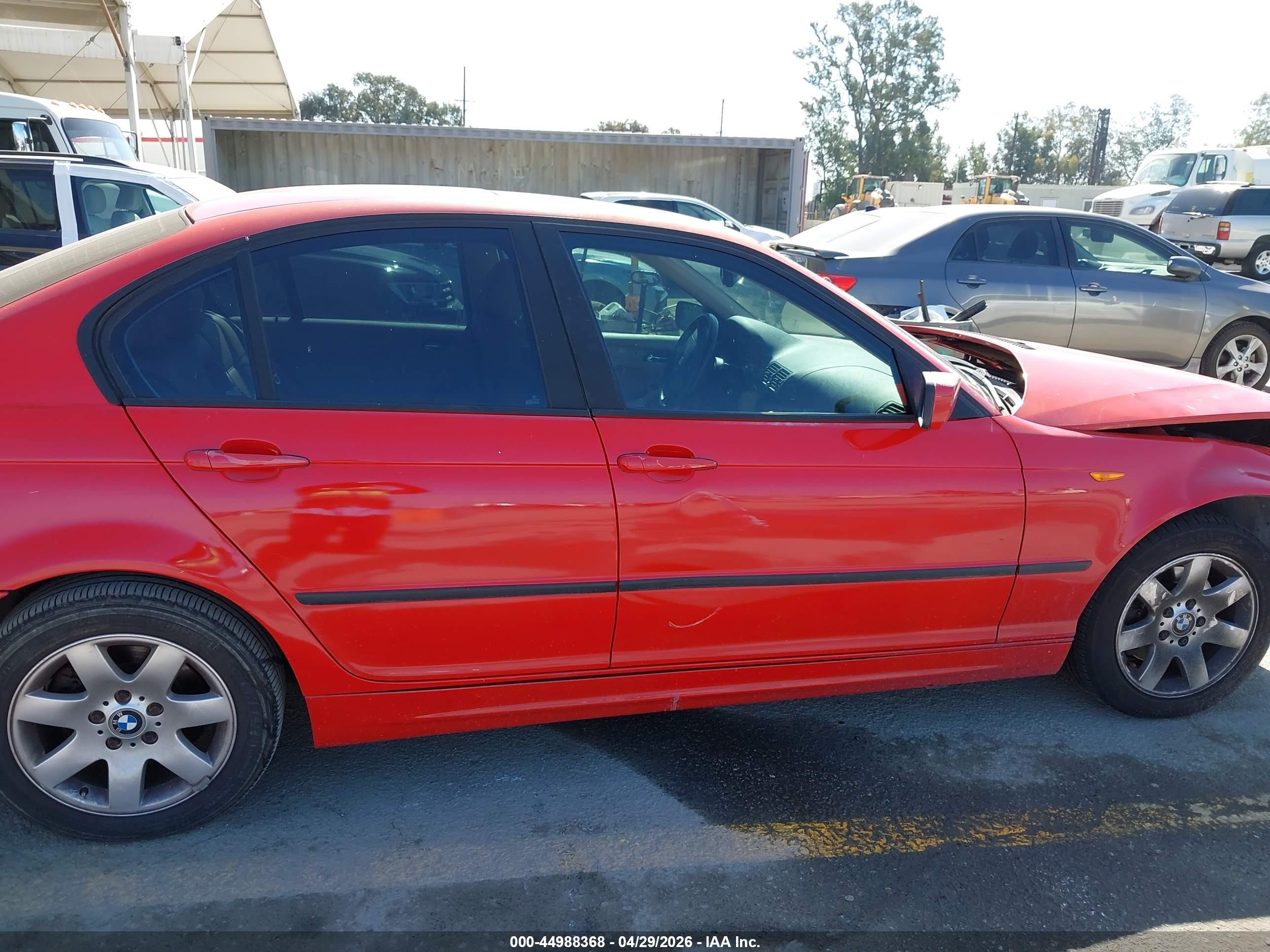 2003 Bmw 325i   Red vin: WBAET37483NJ39546