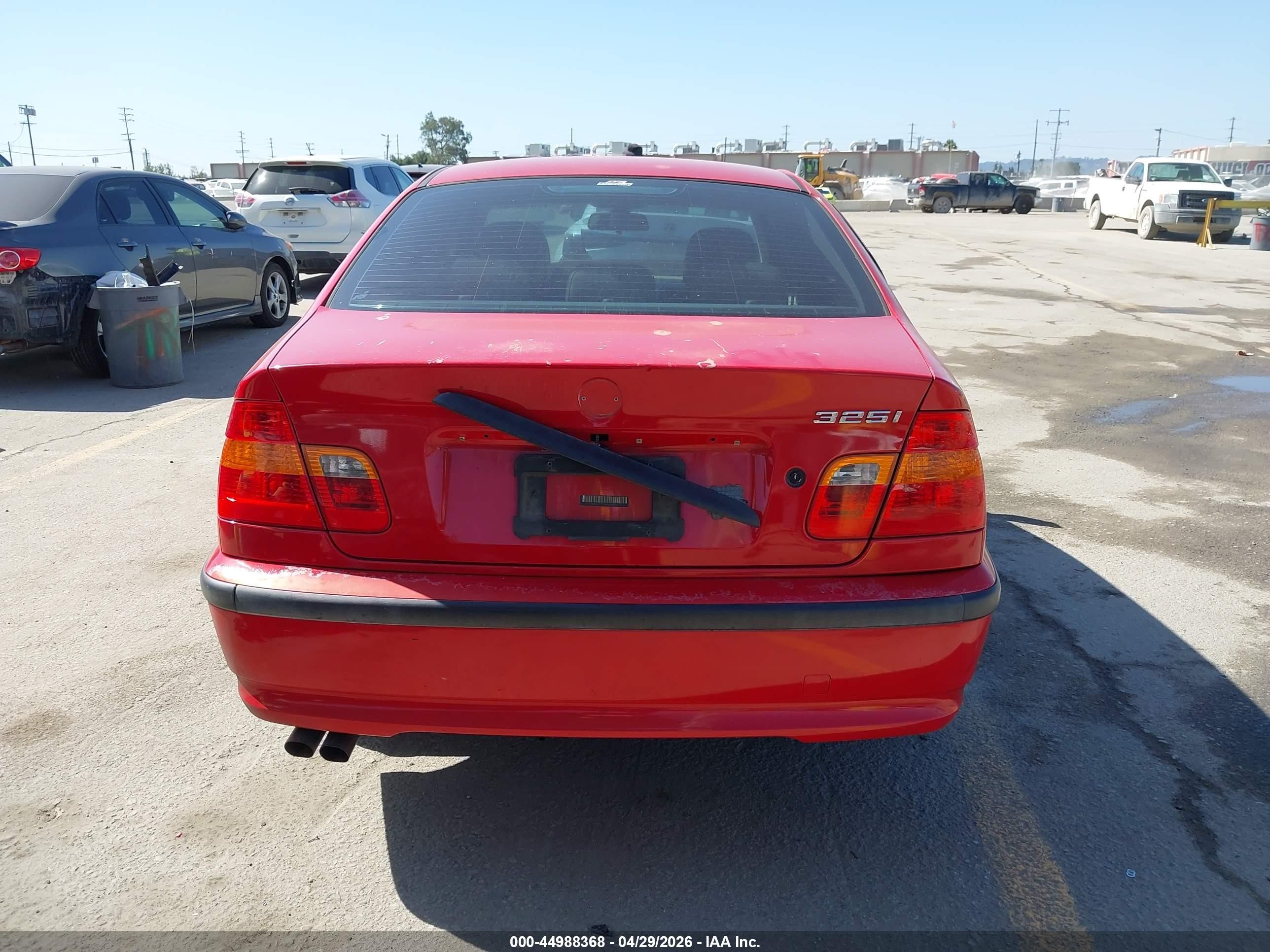 2003 Bmw 325i   Red vin: WBAET37483NJ39546