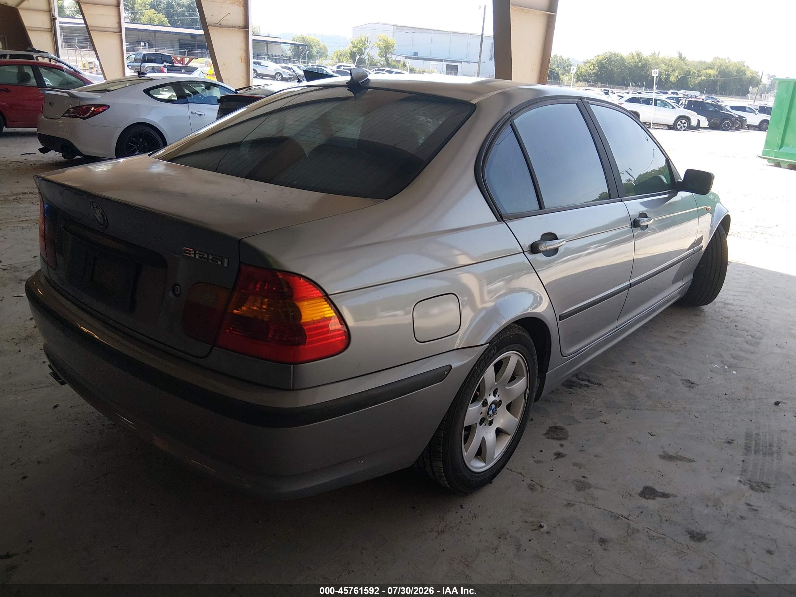 2005 Bmw 325i   Silver vin: WBAET37485NJ86143