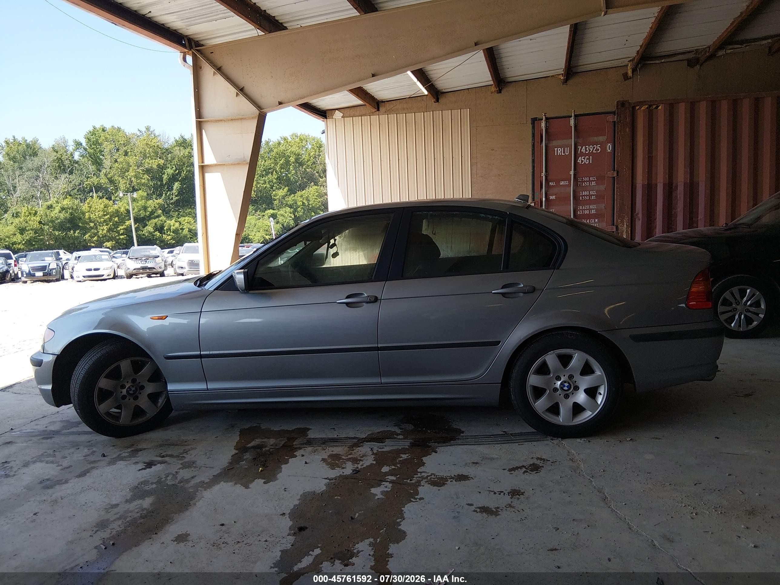 2005 Bmw 325i   Silver vin: WBAET37485NJ86143