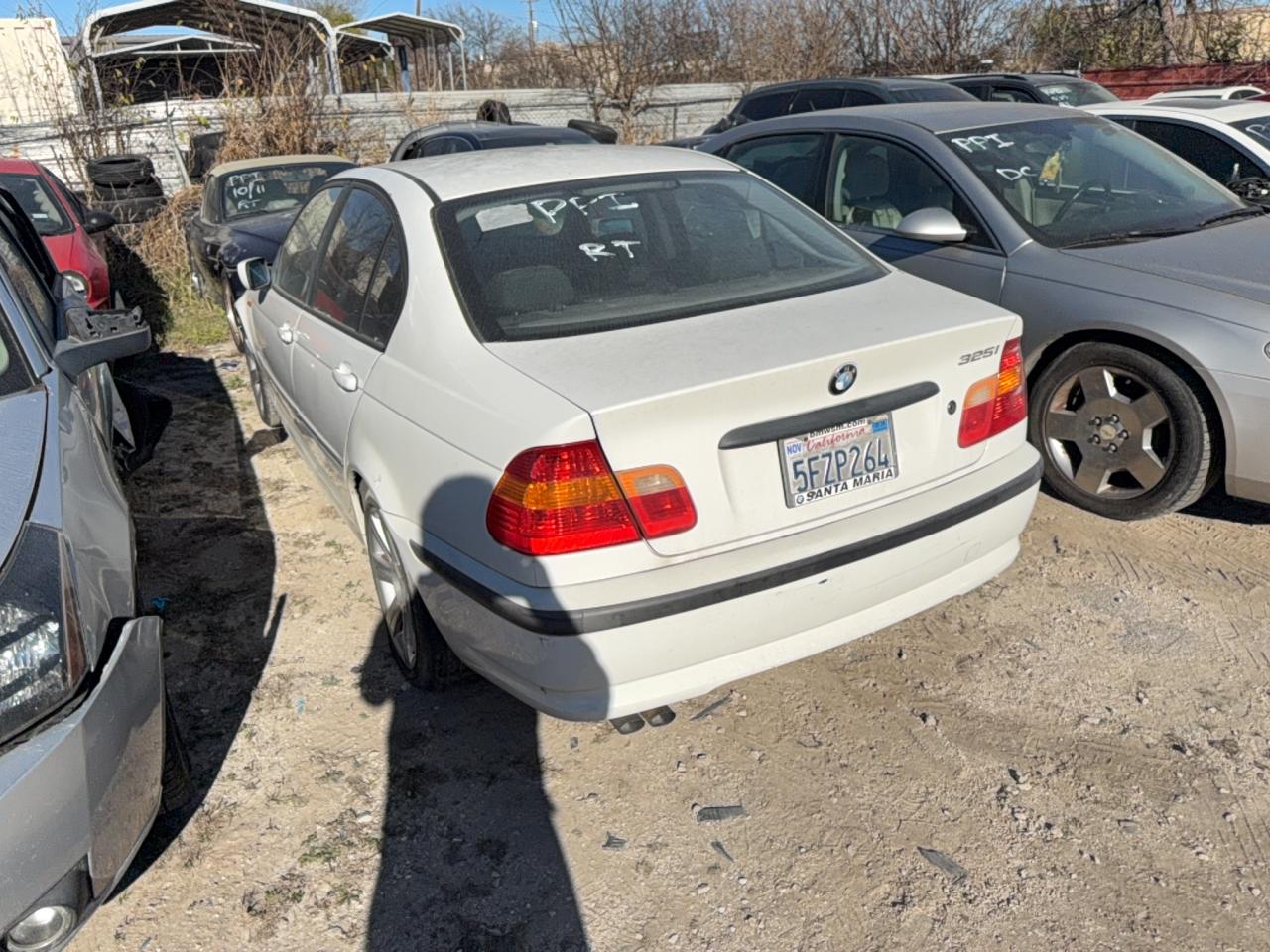 2002 Bmw 325 I White vin: WBAET374X2NG82236
