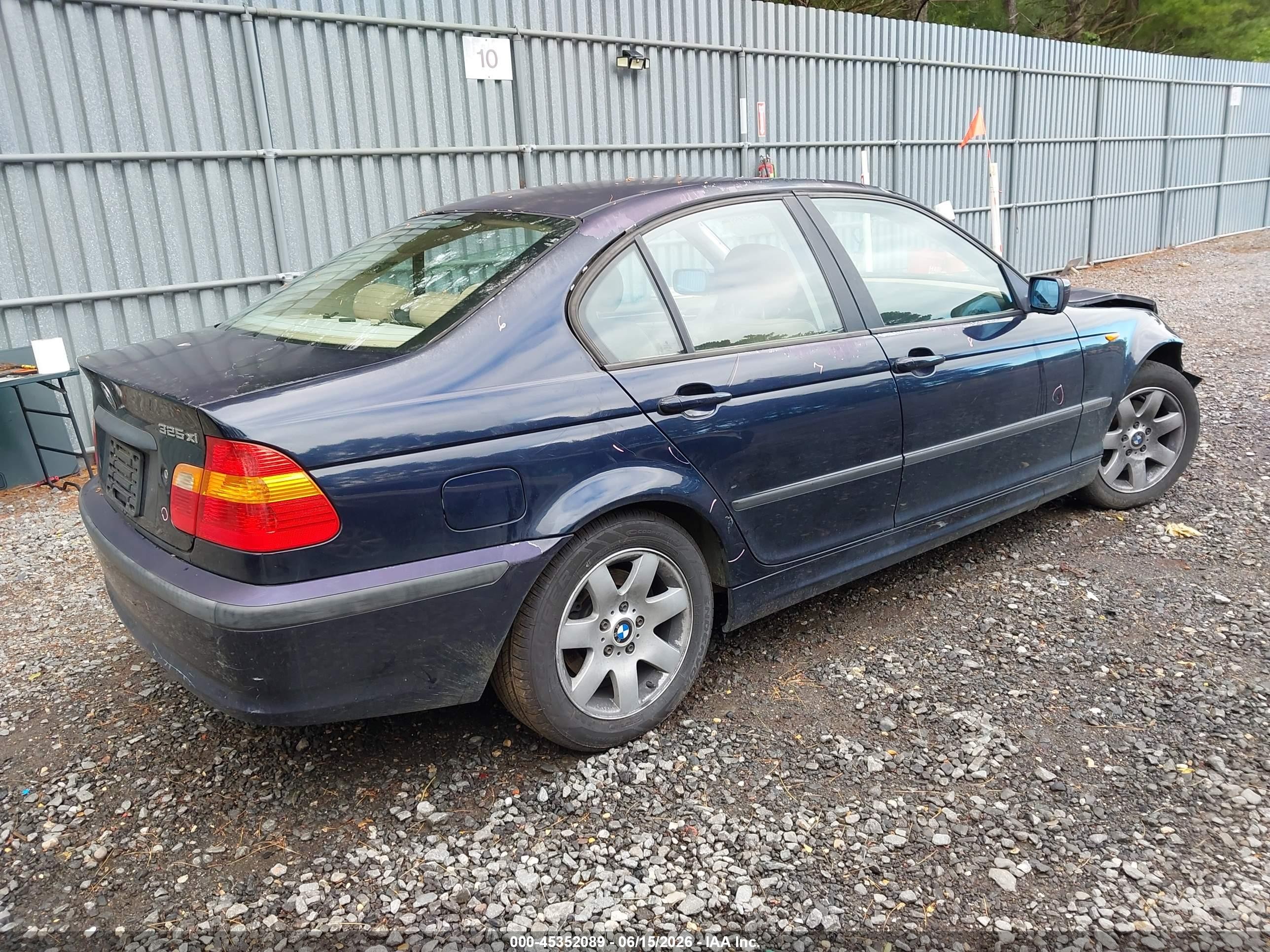 2005 Bmw 325xi   Dark Blue vin: WBAEU33405PF63641