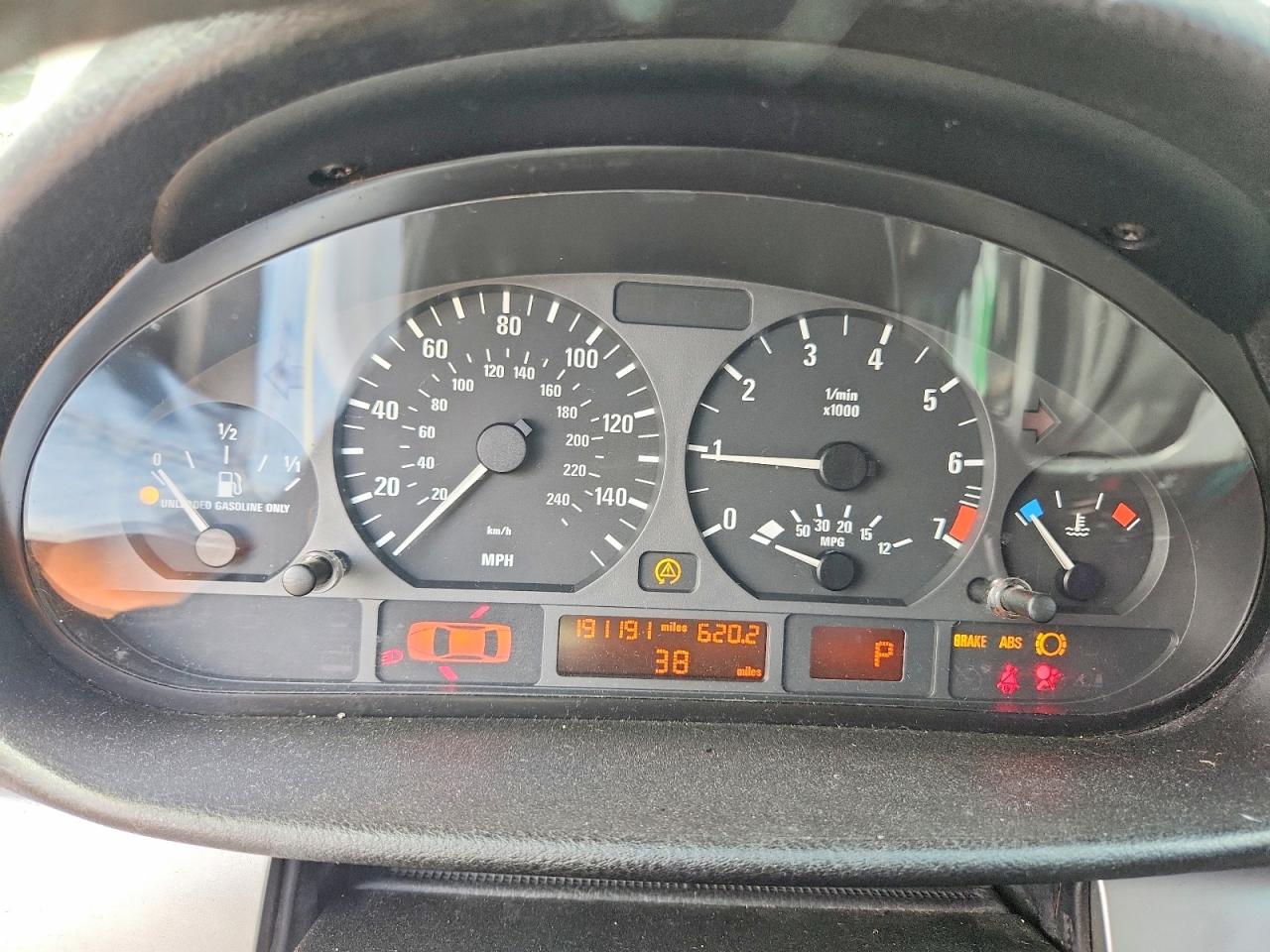 2003 Bmw 325 Xi Silver vin: WBAEU33423PM58061