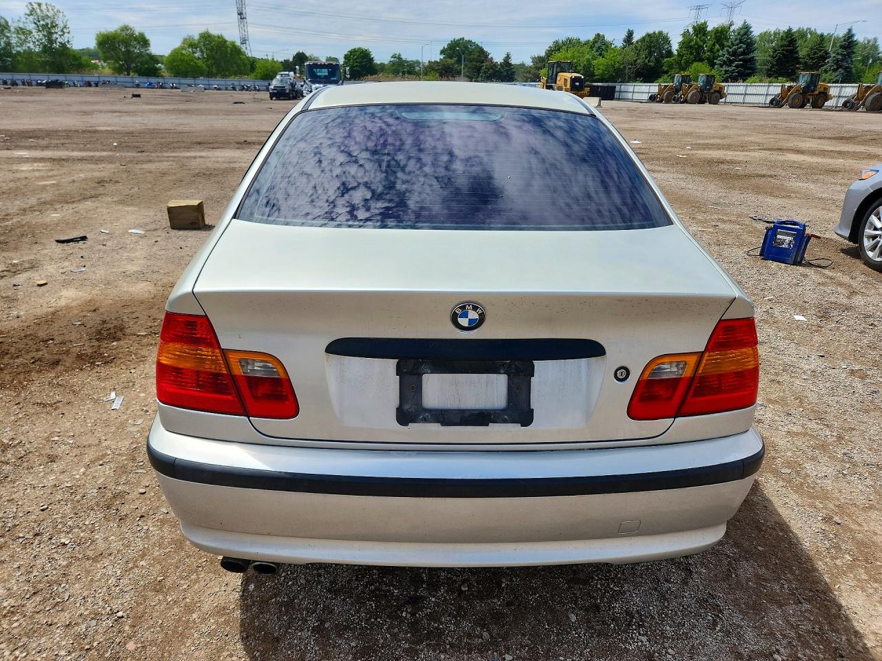 2003 Bmw 325 Xi Silver vin: WBAEU33423PM58061
