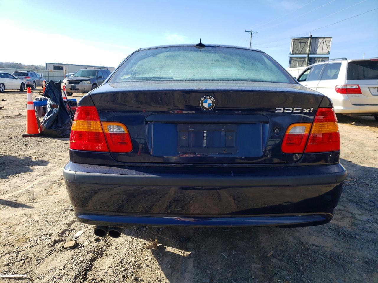 2005 Bmw 325 Xi Blue vin: WBAEU33435PR17164