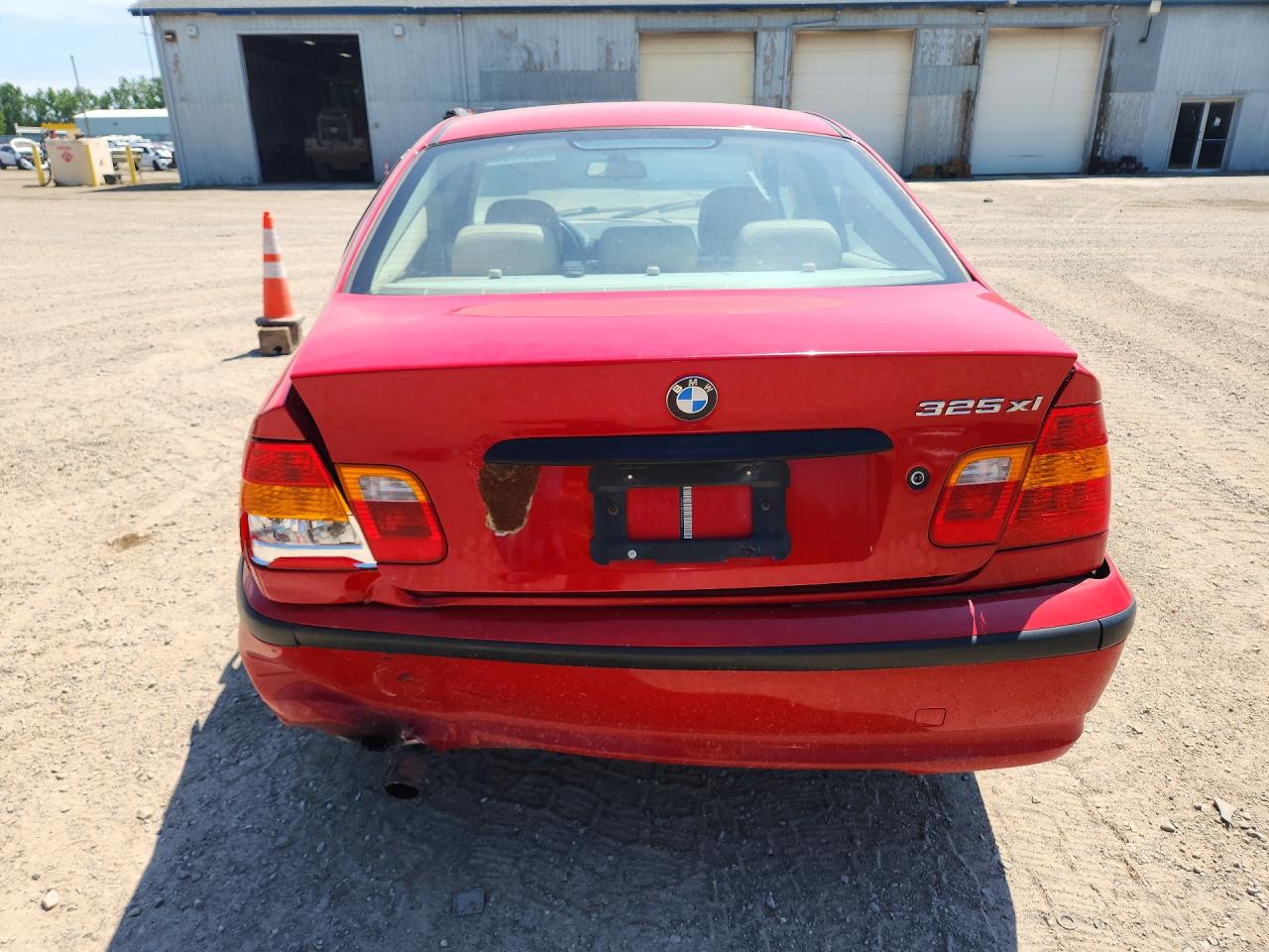 2004 Bmw 325 Xi Red vin: WBAEU33464PR11776