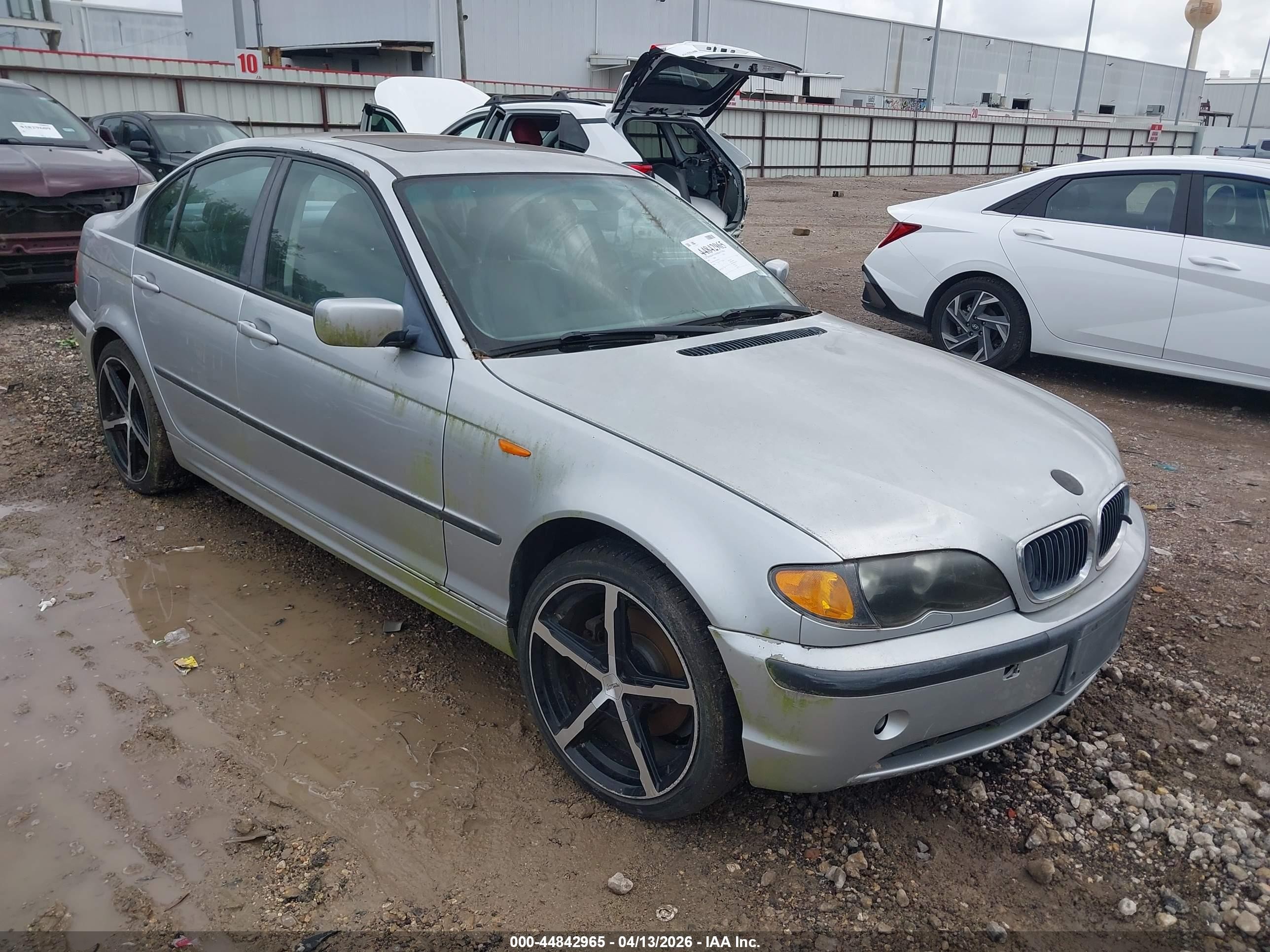 2002 Bmw 325xi   Silver vin: WBAEU33472PF68539