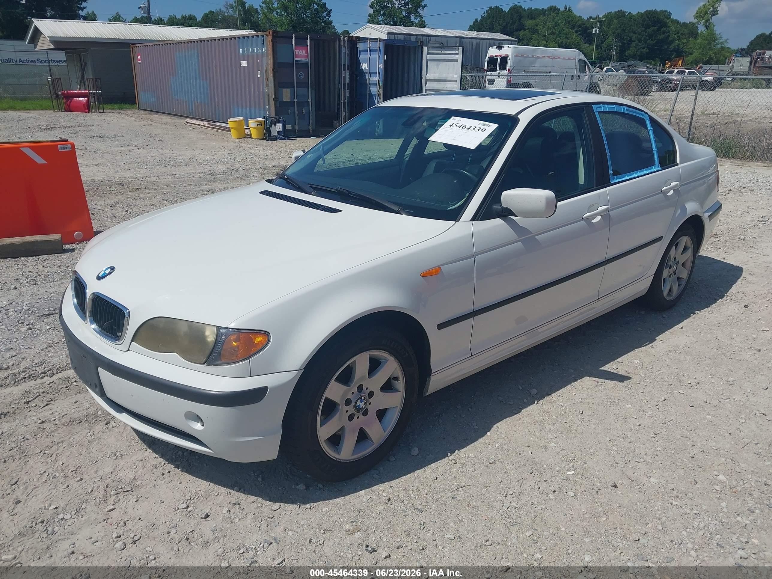 2004 Bmw 325xi   White vin: WBAEU33474PM61670
