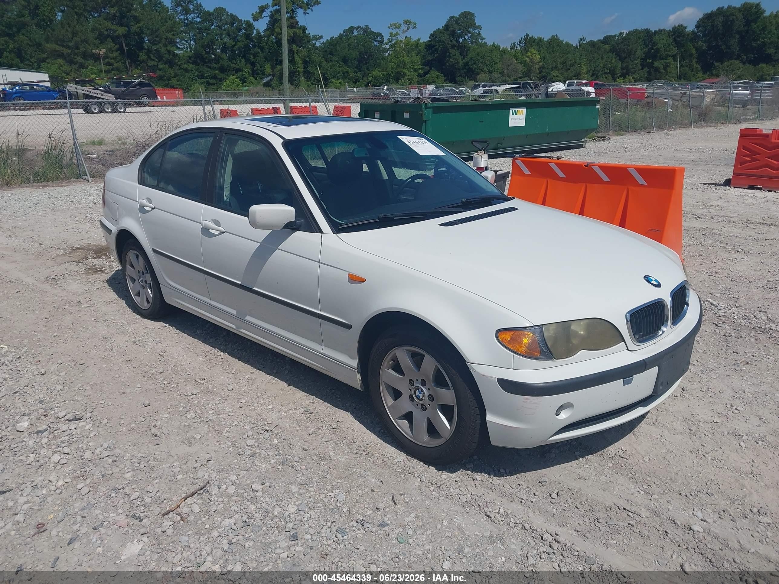 2004 Bmw 325xi   White vin: WBAEU33474PM61670