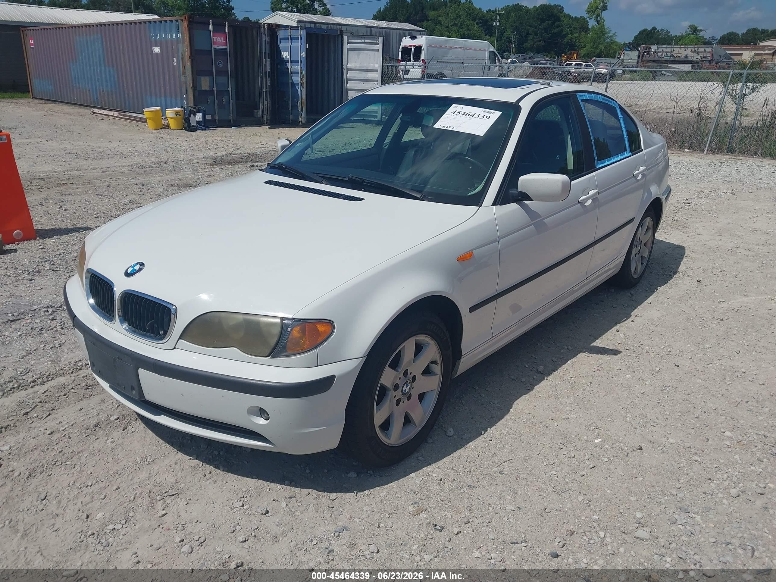 2004 Bmw 325xi   White vin: WBAEU33474PM61670