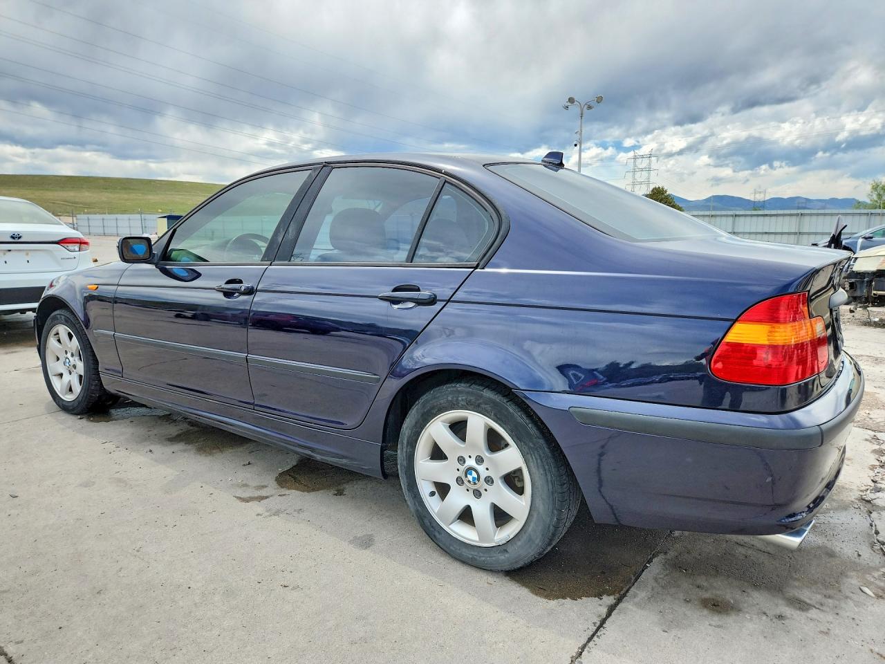 2004 Bmw 325 Xi Blue vin: WBAEU33484PR09673