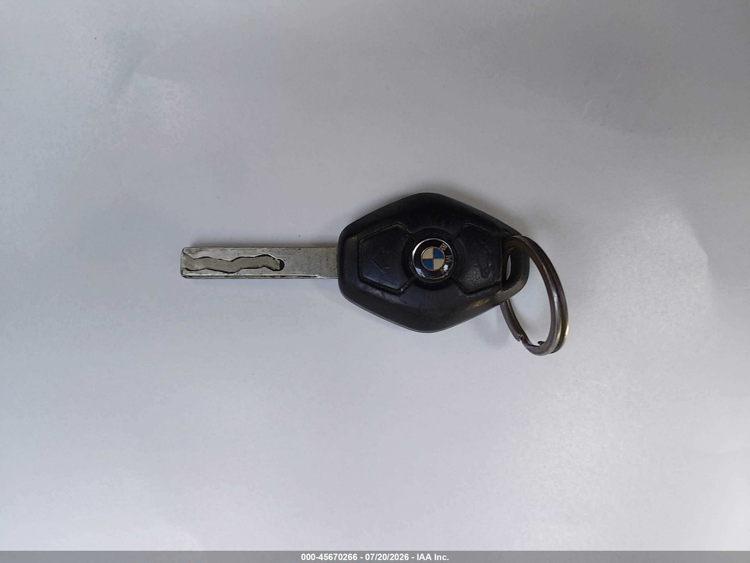 2004 Bmw 325xi   Silver vin: WBAEU33484PR13982