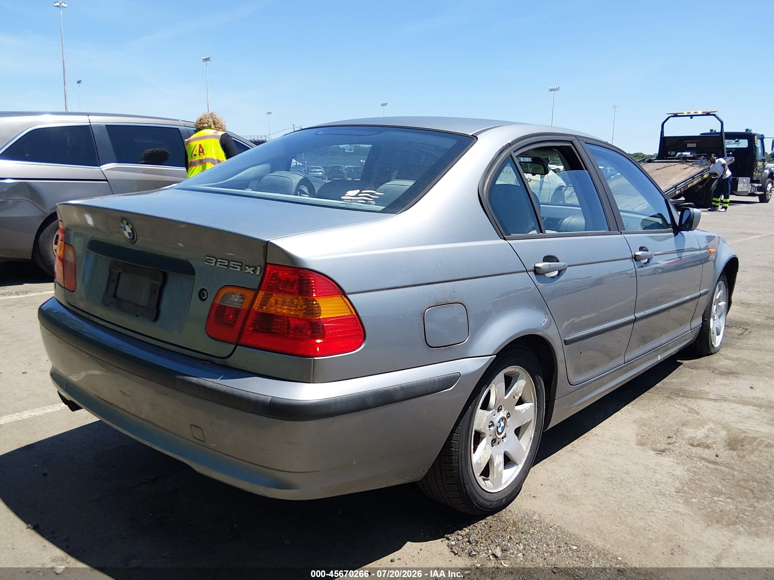 2004 Bmw 325xi   Silver vin: WBAEU33484PR13982