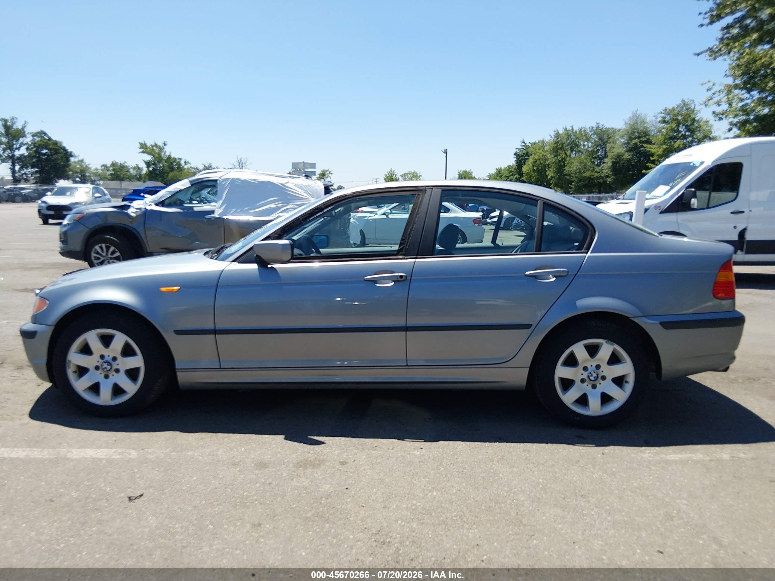 2004 Bmw 325xi   Silver vin: WBAEU33484PR13982
