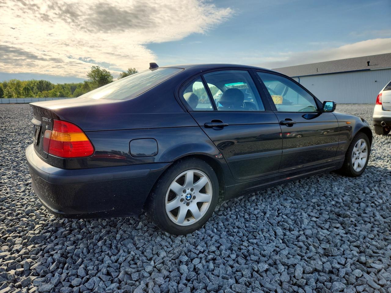 2004 Bmw 325 Xi Black vin: WBAEU33494PR06832