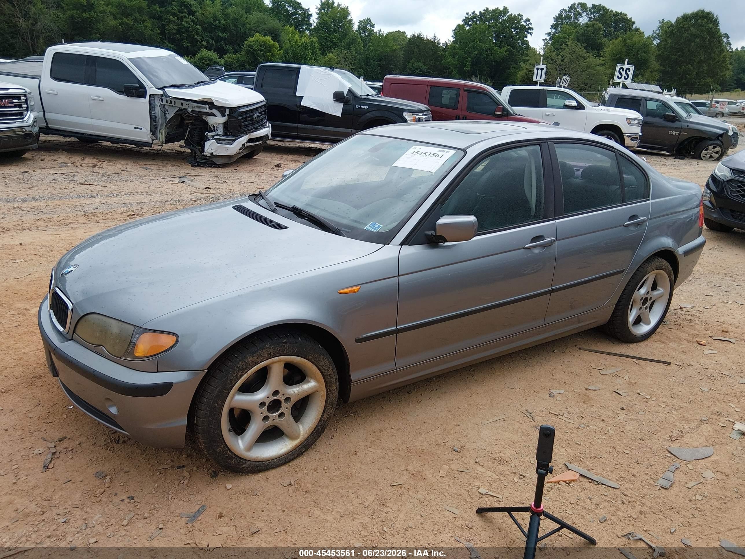 2004 Bmw 325xi   Light Blue vin: WBAEU33494PR08113