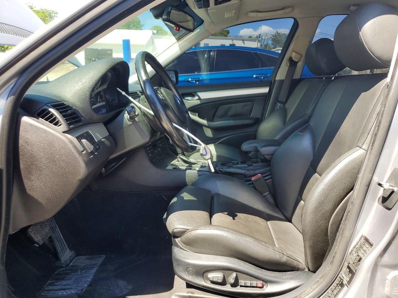 2004 Bmw 325 Xi Silver vin: WBAEU33494PR14011