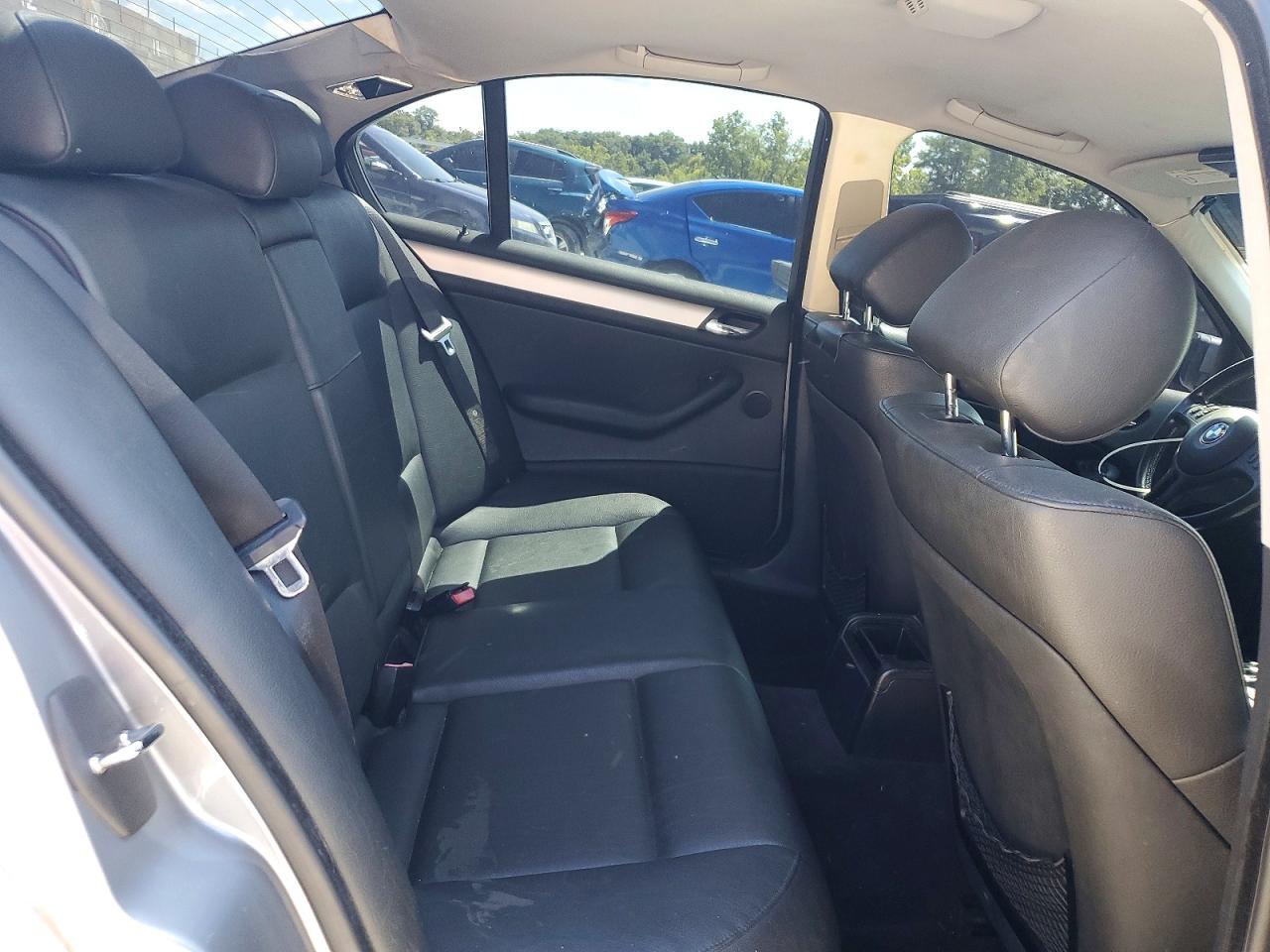 2004 Bmw 325 Xi Silver vin: WBAEU33494PR14011