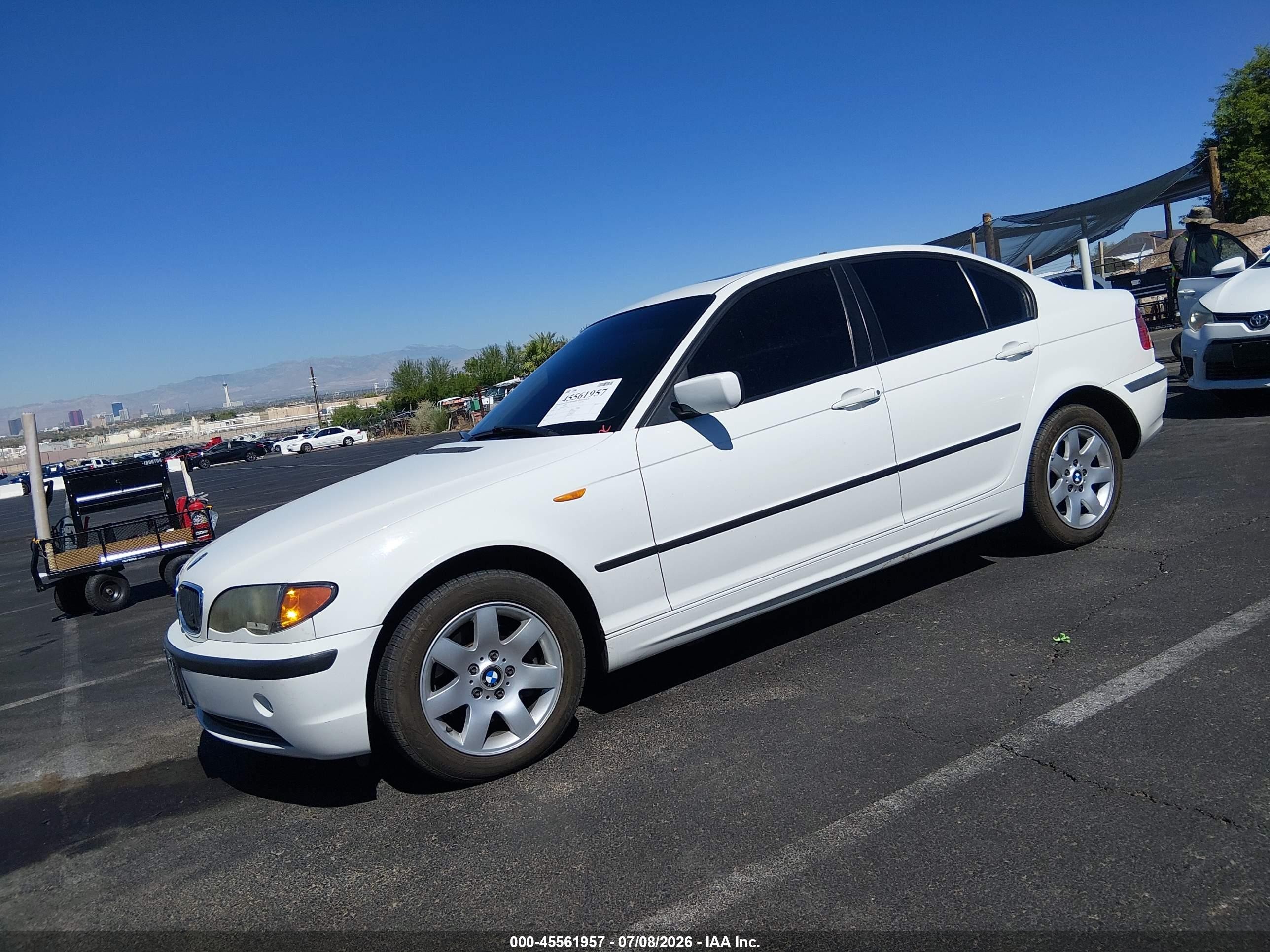 2005 Bmw 325xi White vin: WBAEU33495PR16195